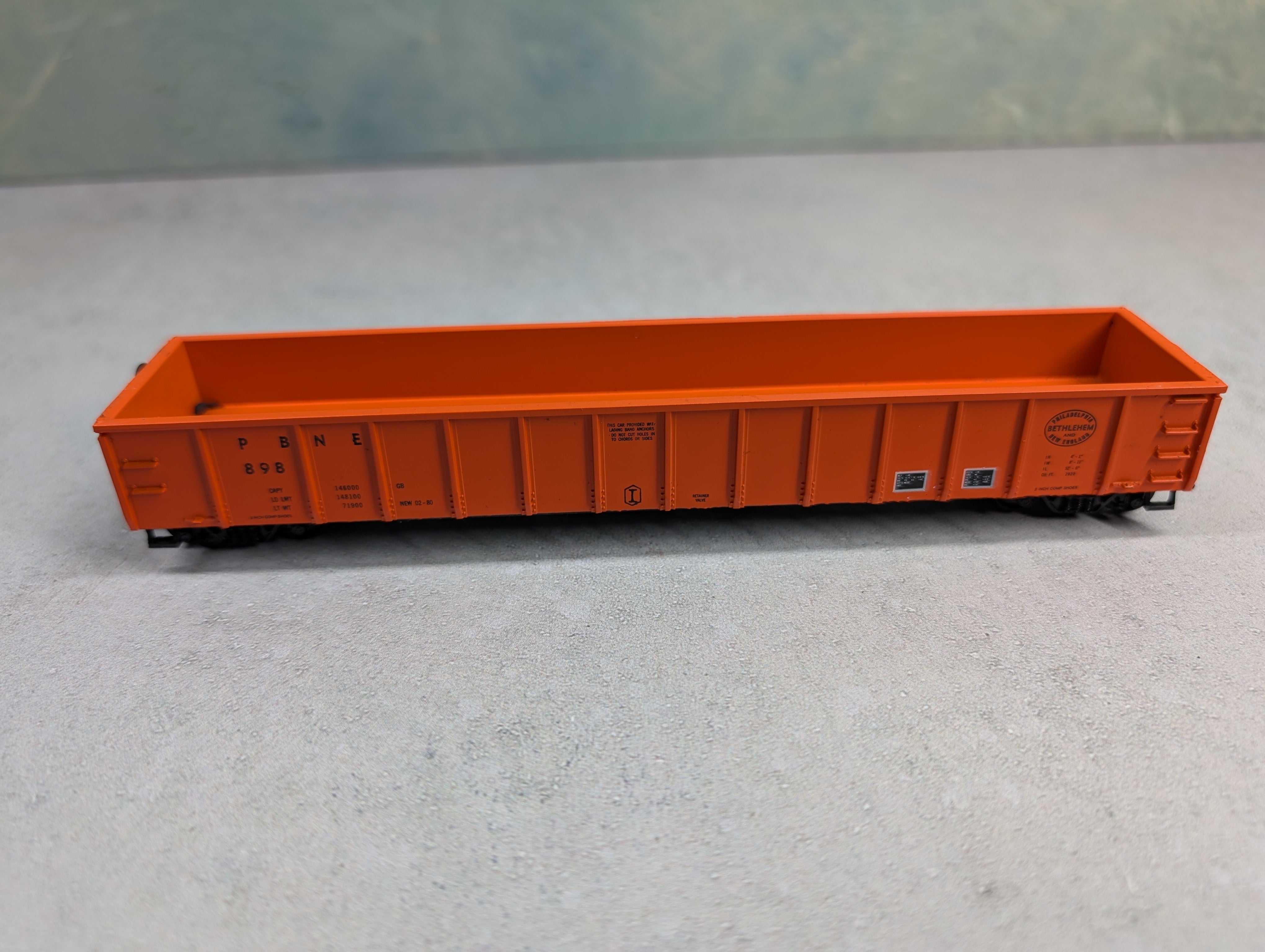USED Roundhouse HO Scale 53' Gondola Philadelphia Bethlehem & New England PBNE #898