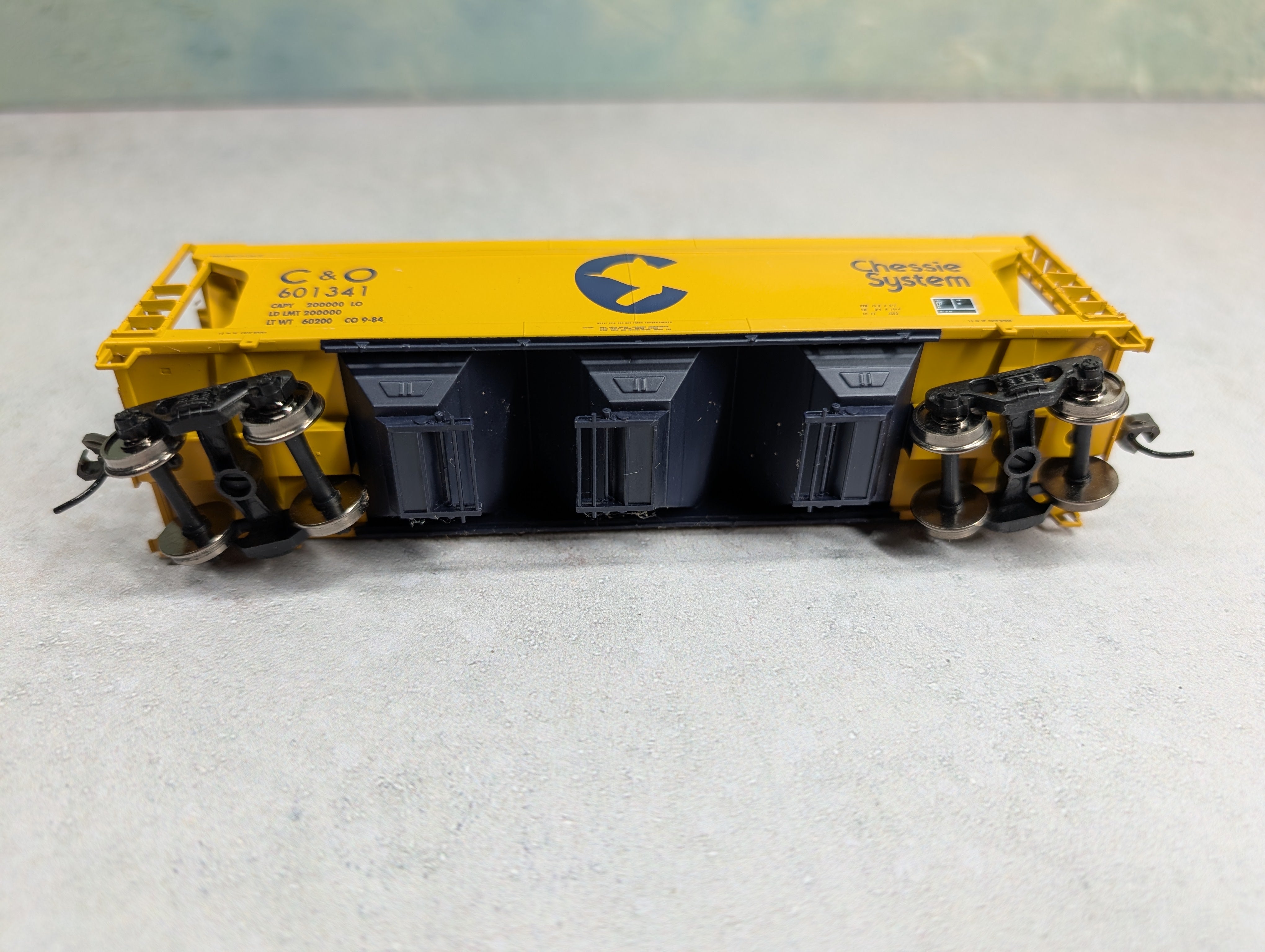 USED Atlas HO Scale ACF 3560 Covered Hopper Chessie System C&O #601341