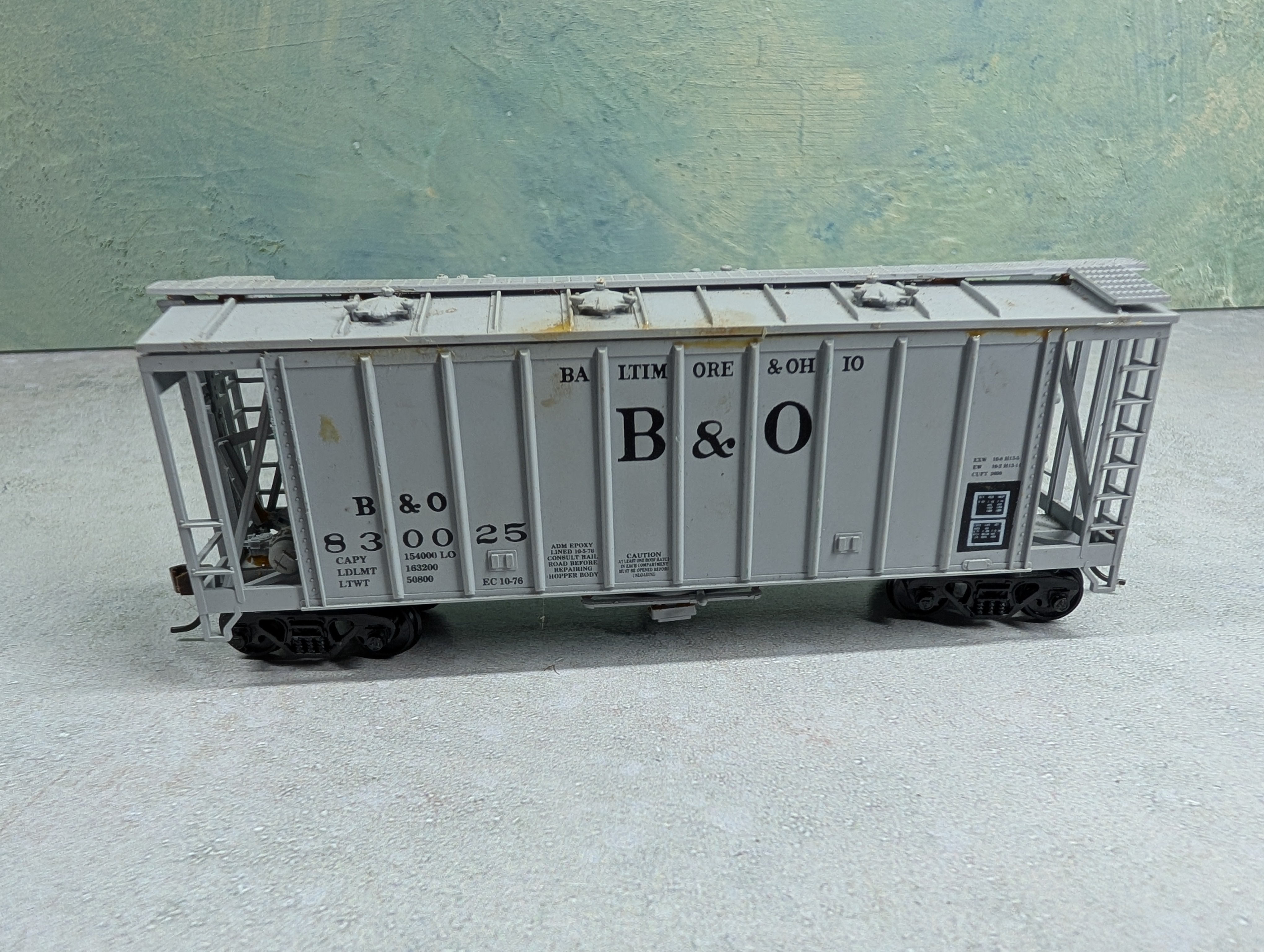 USED Walthers HO Scale Airslide Hopper Baltimore and Ohio B&O #830025