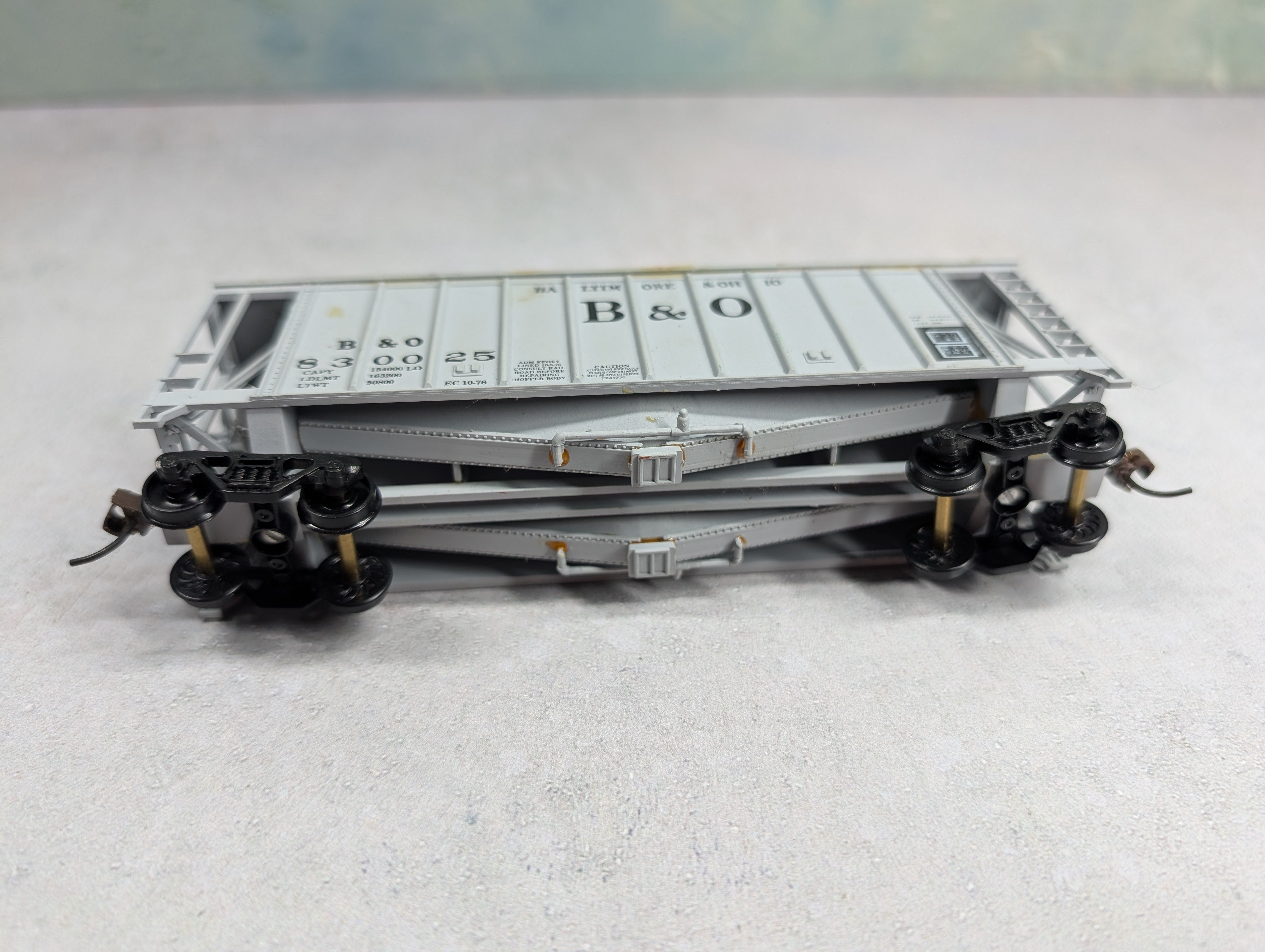 USED Walthers HO Scale Airslide Hopper Baltimore and Ohio B&O #830025