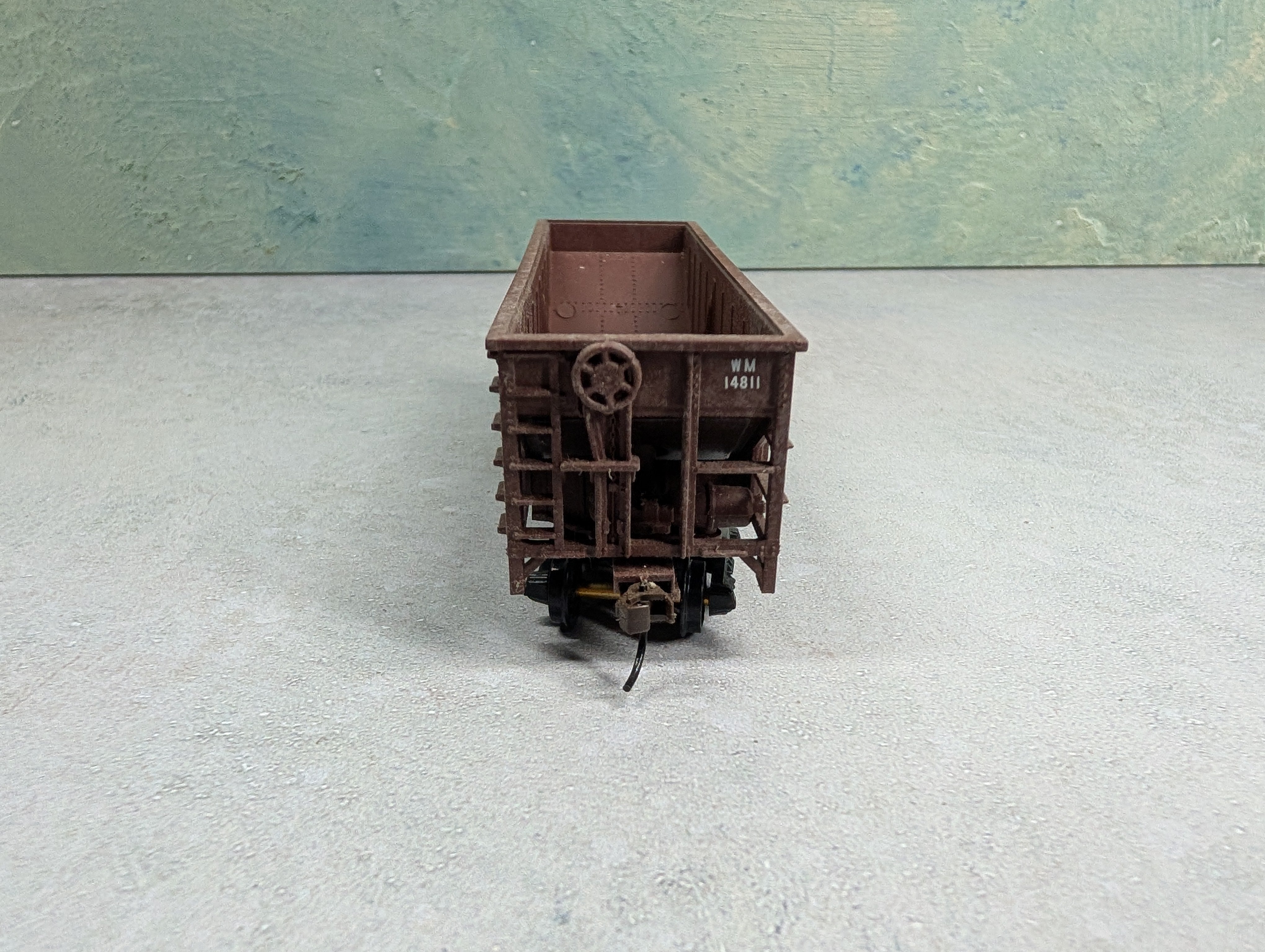 USED Walthers HO Scale 36' Rib Side Hopper Western Maryland #14811
