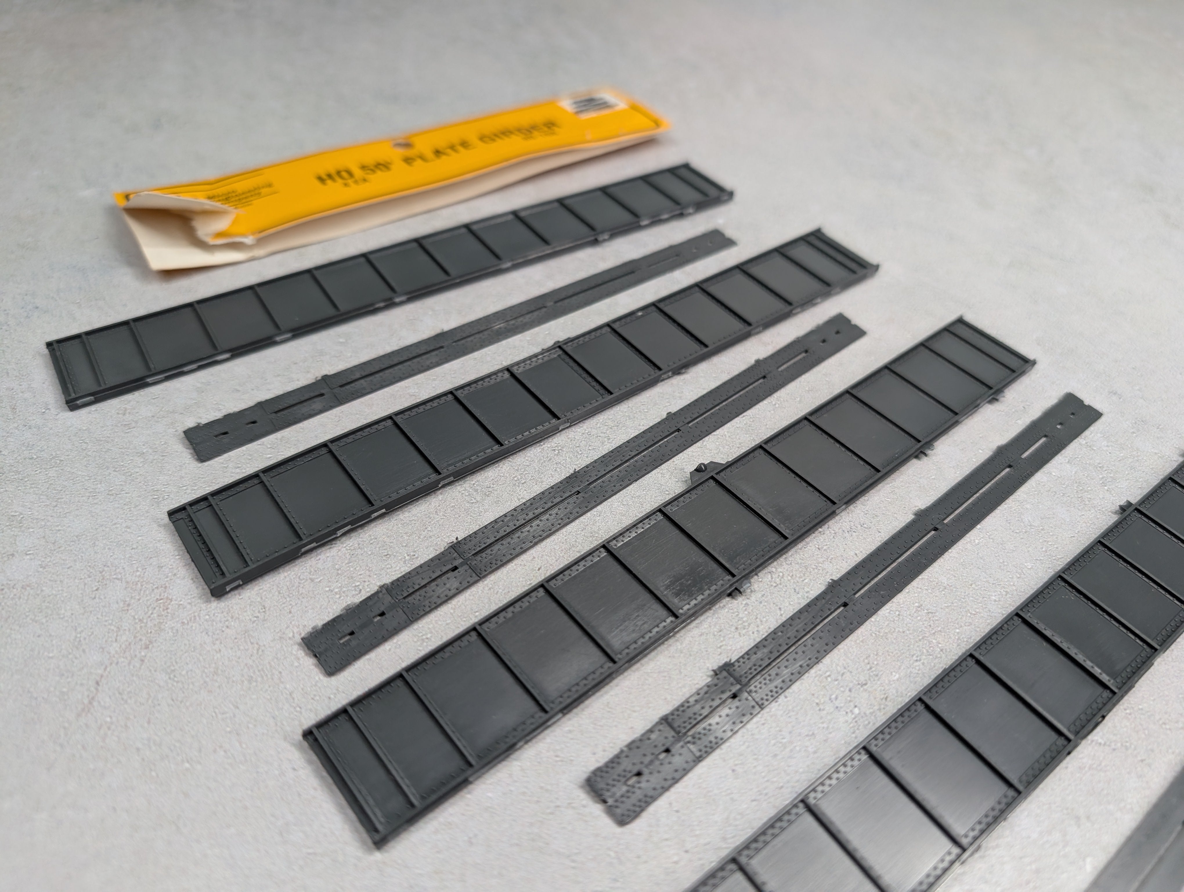 USED Micro Engineering Company 80-166 HO Scale 50' Plate Girder (4 pcs)