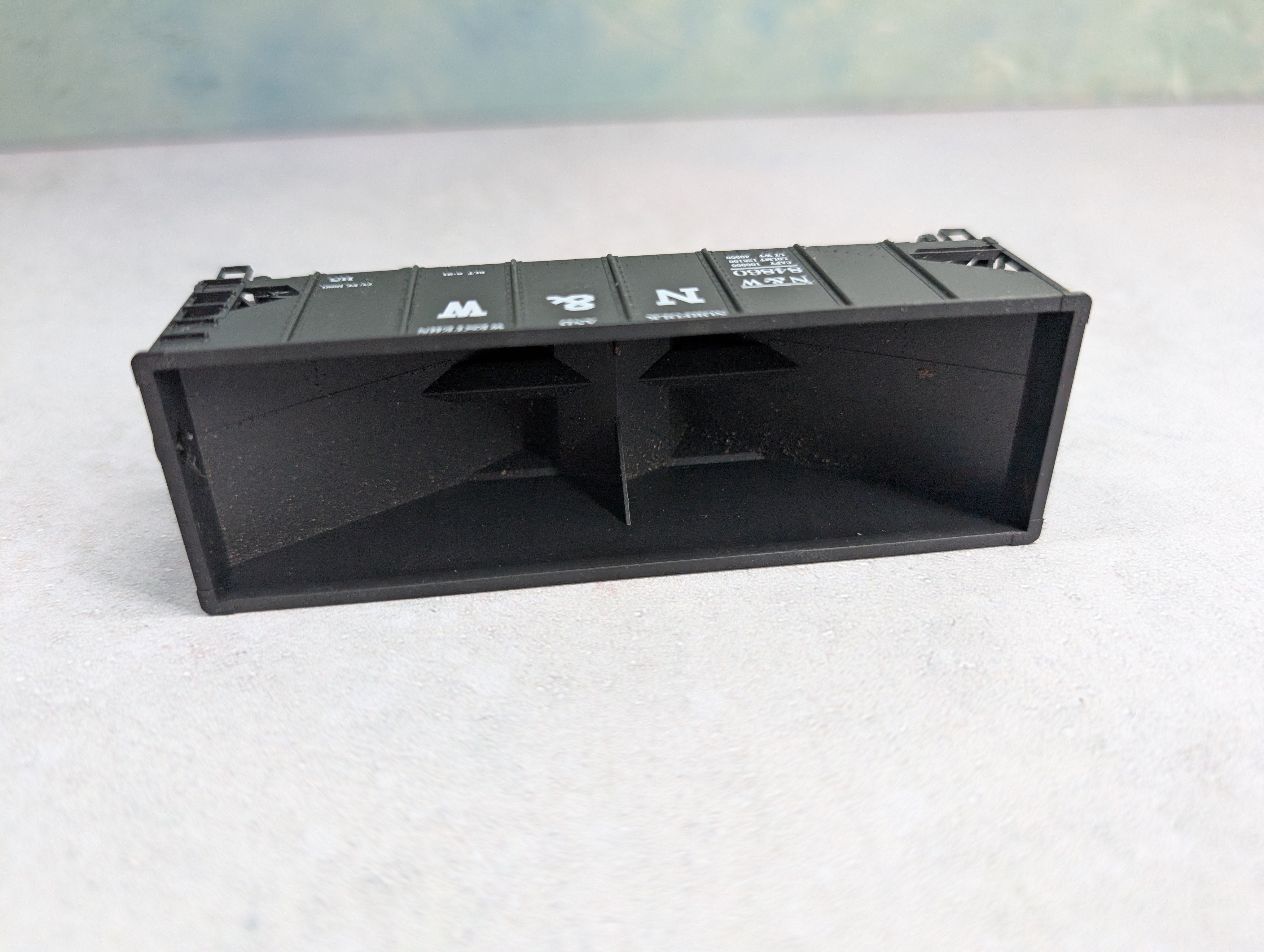 USED Accurail HO Scale 50 Ton 2 Bay Hopper Norfolk & Western N&W #84860
