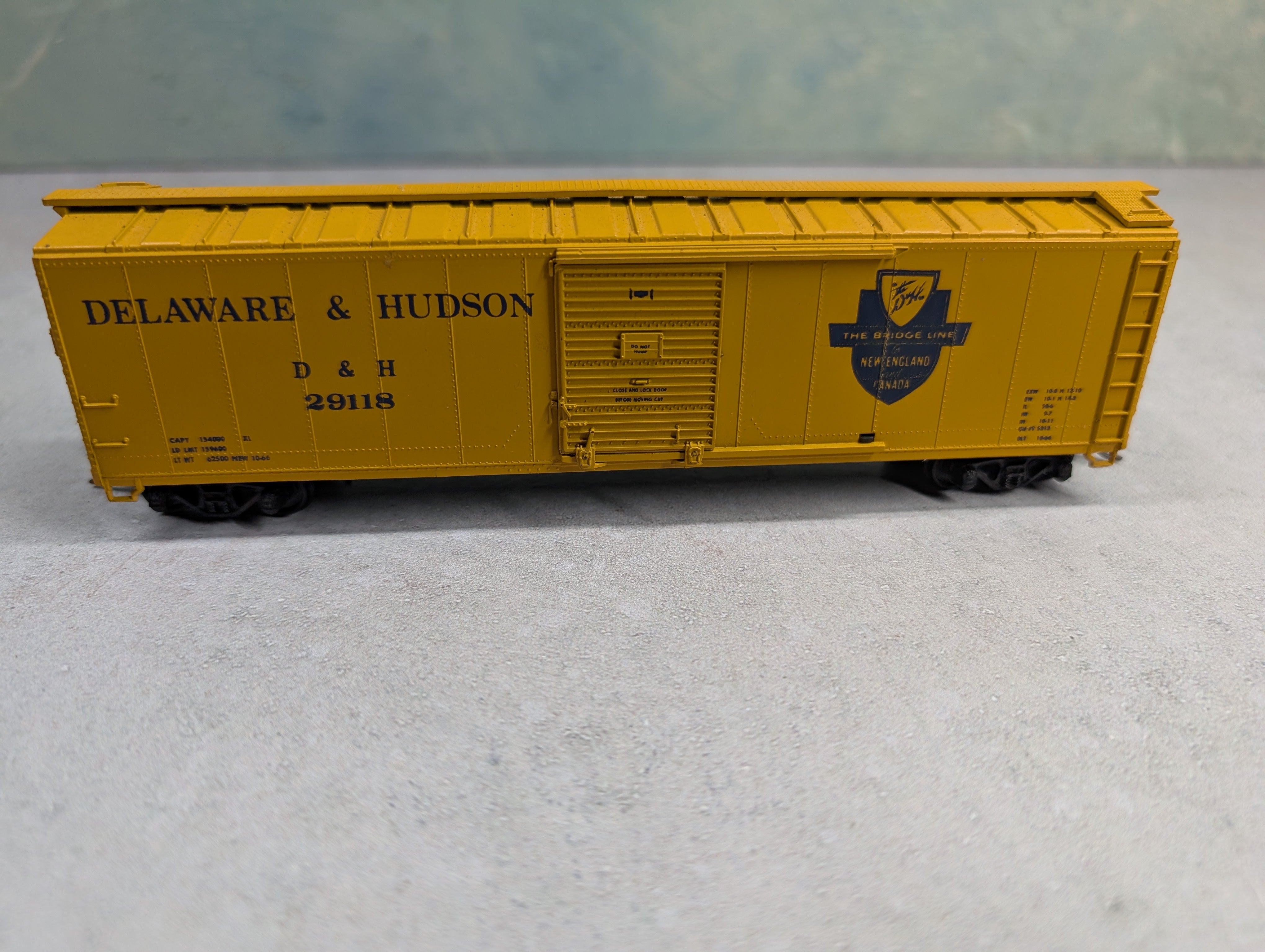 USED Athearn HO Scale 50' Box Car Delaware and Hudson D&H #29118