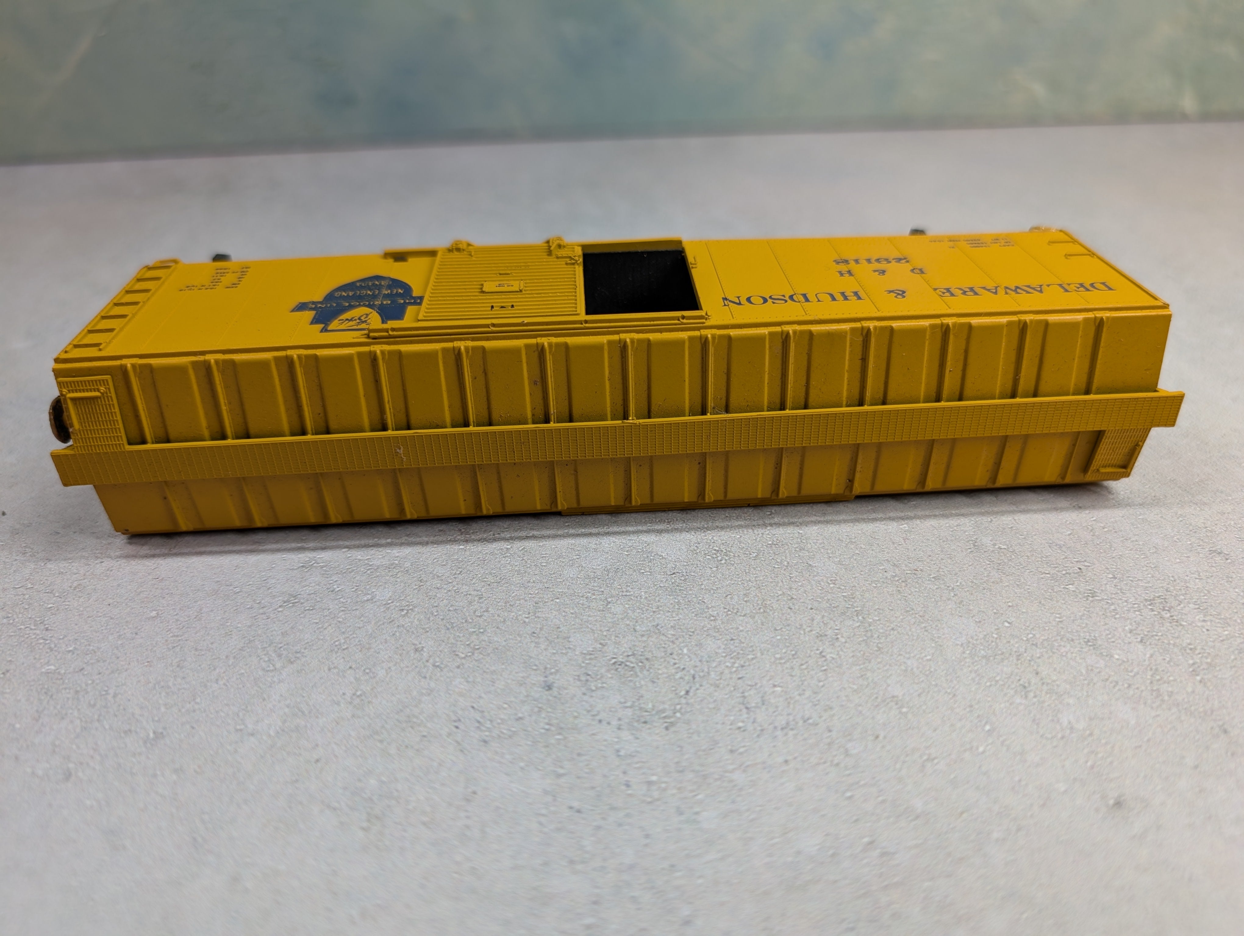 USED Athearn HO Scale 50' Box Car Delaware and Hudson D&H #29118
