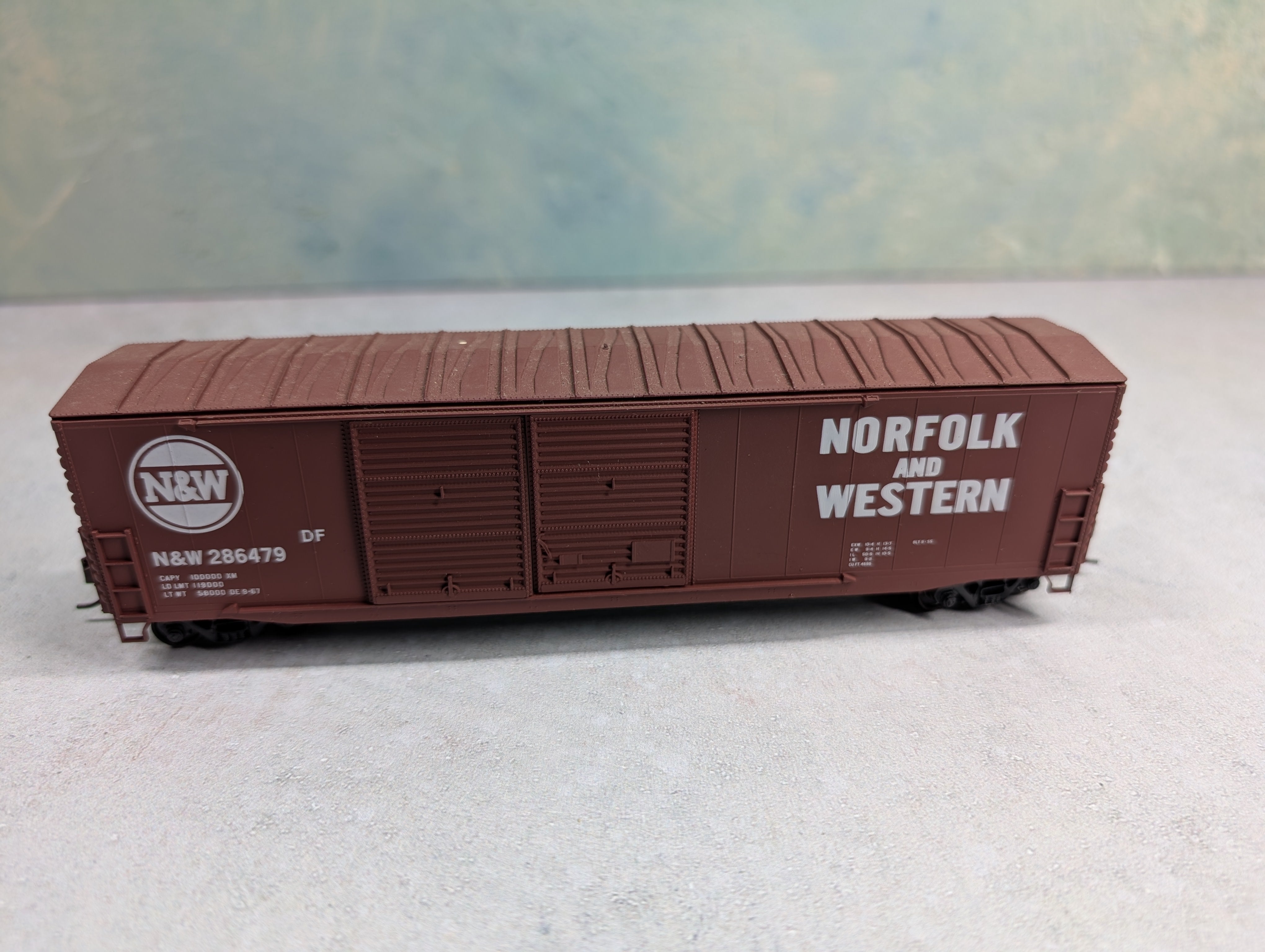 USED Accurail HO Scale 50' DD Box Car Norfolk and Western N&W #286479
