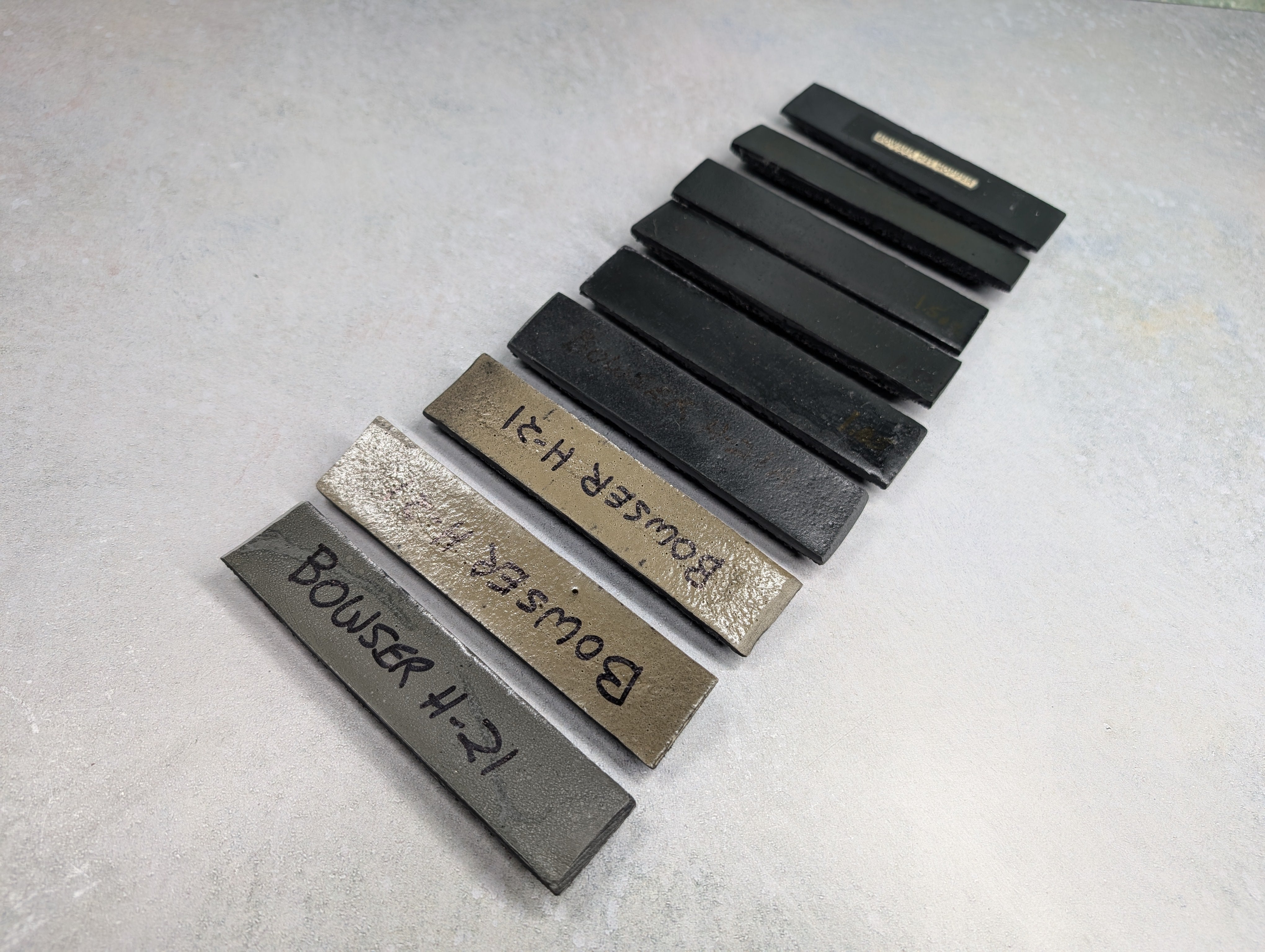USED HO Scale Lot of Coal Loads (9 pcs)