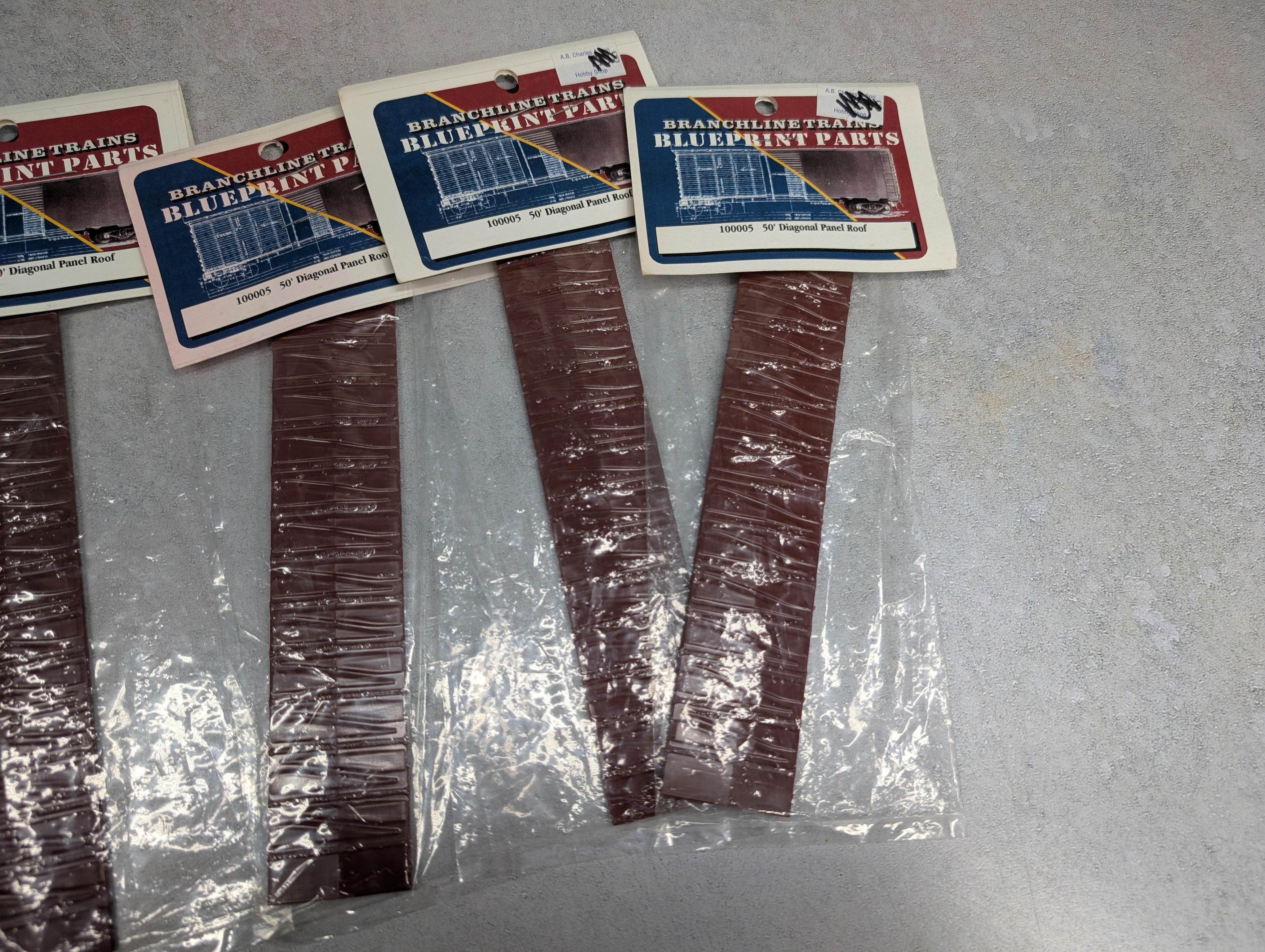 Branchline 100005 HO Scale 50' Diagonal Panel Roofs (5 pcs)