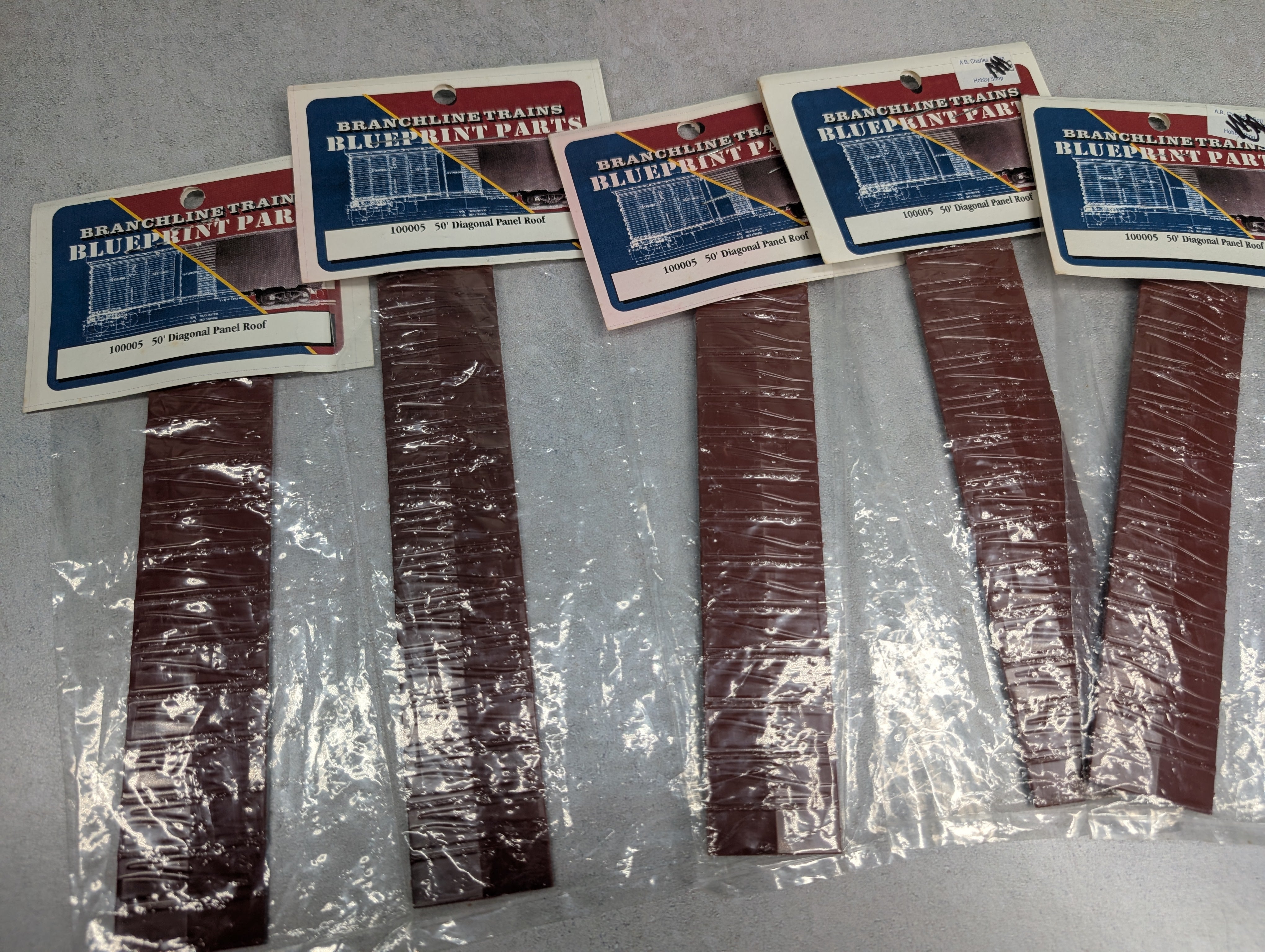 Branchline 100005 HO Scale 50' Diagonal Panel Roofs (5 pcs)