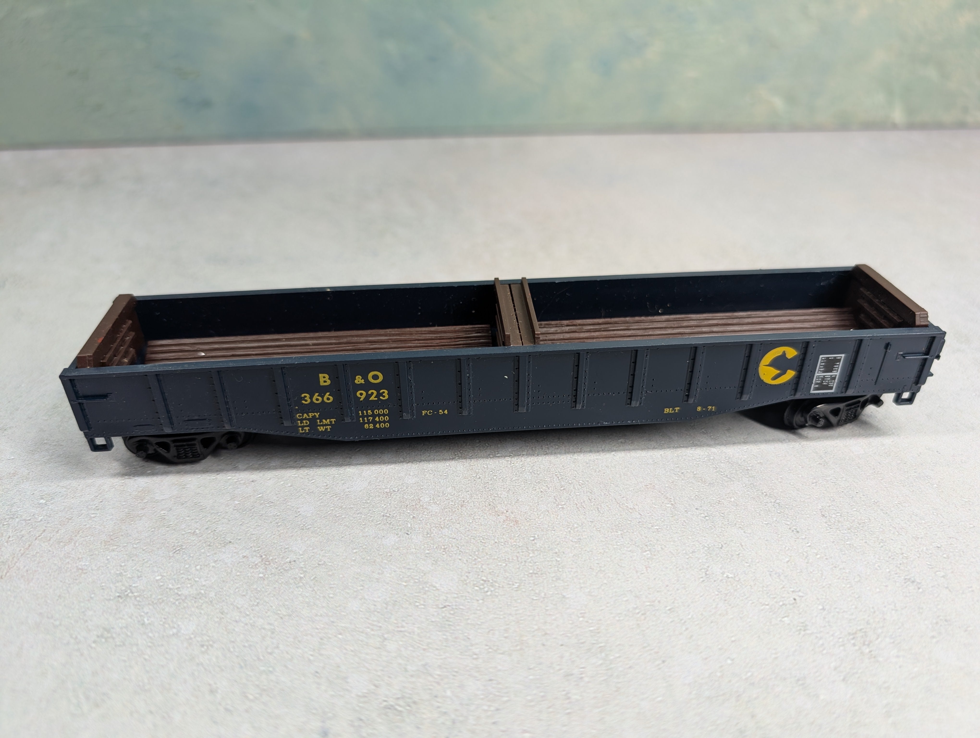 USED Walthers HO Scale 53' Gondola Chessie System B&O #366923
