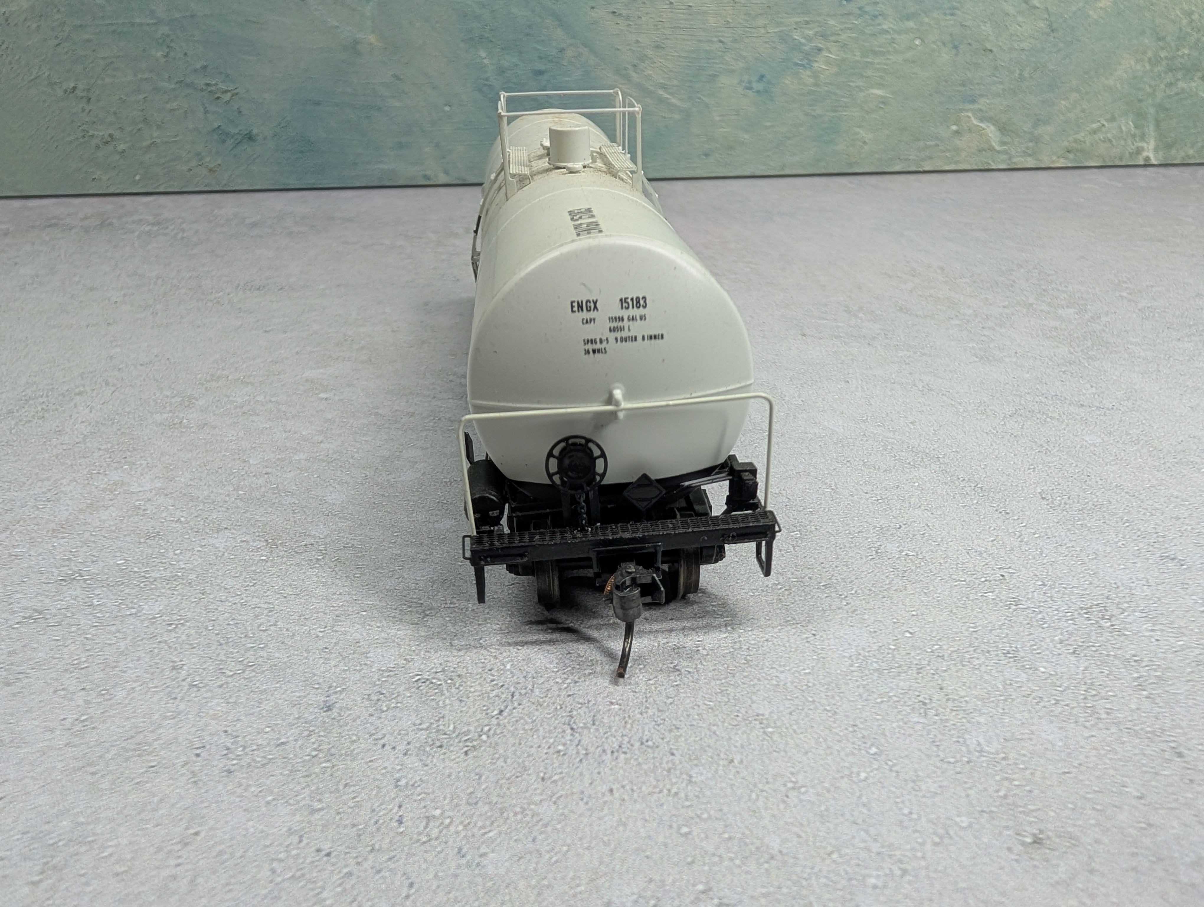 USED Athearn HO Scale Tank Car ENGX #15183