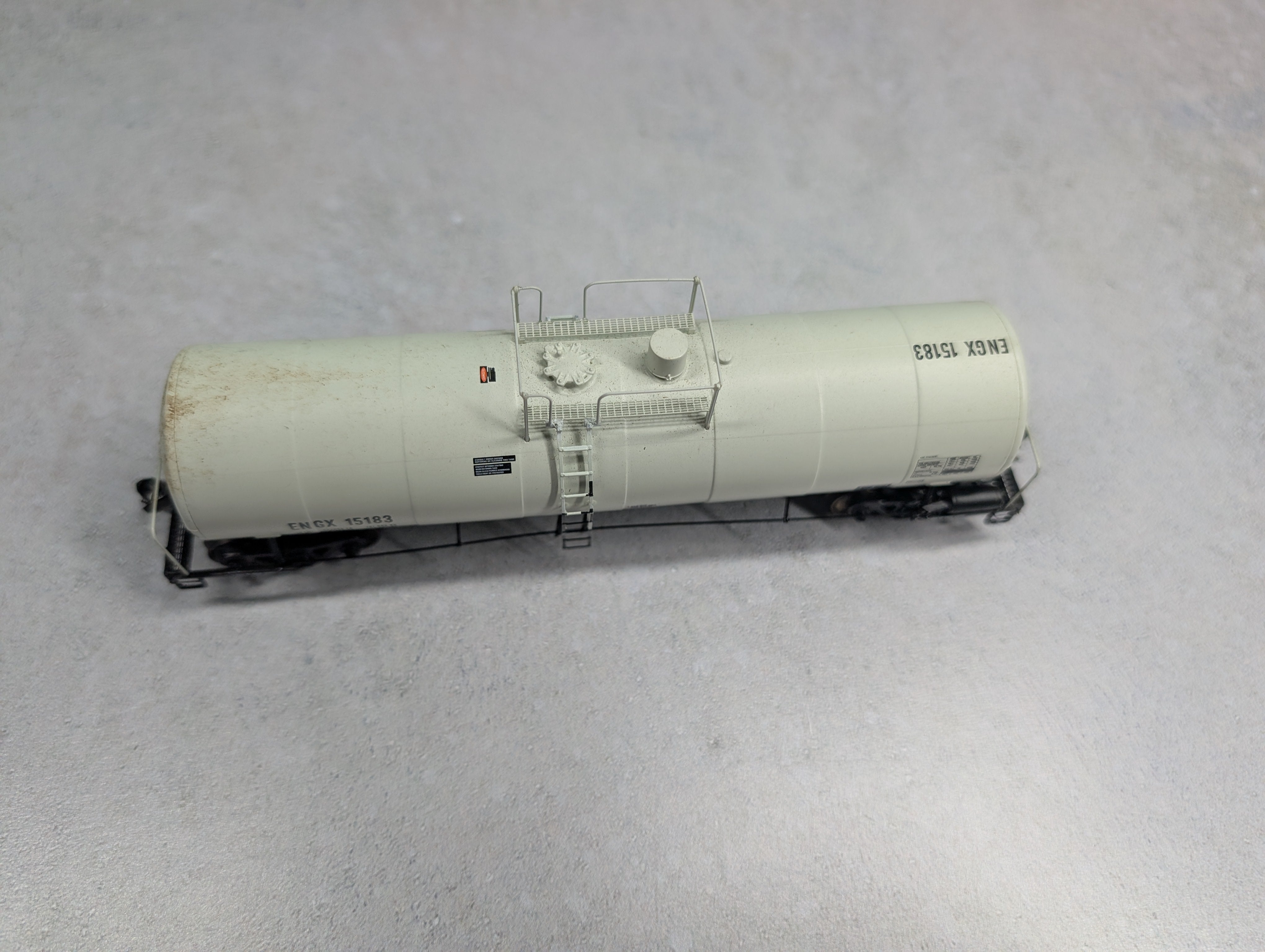 USED Athearn HO Scale Tank Car ENGX #15183