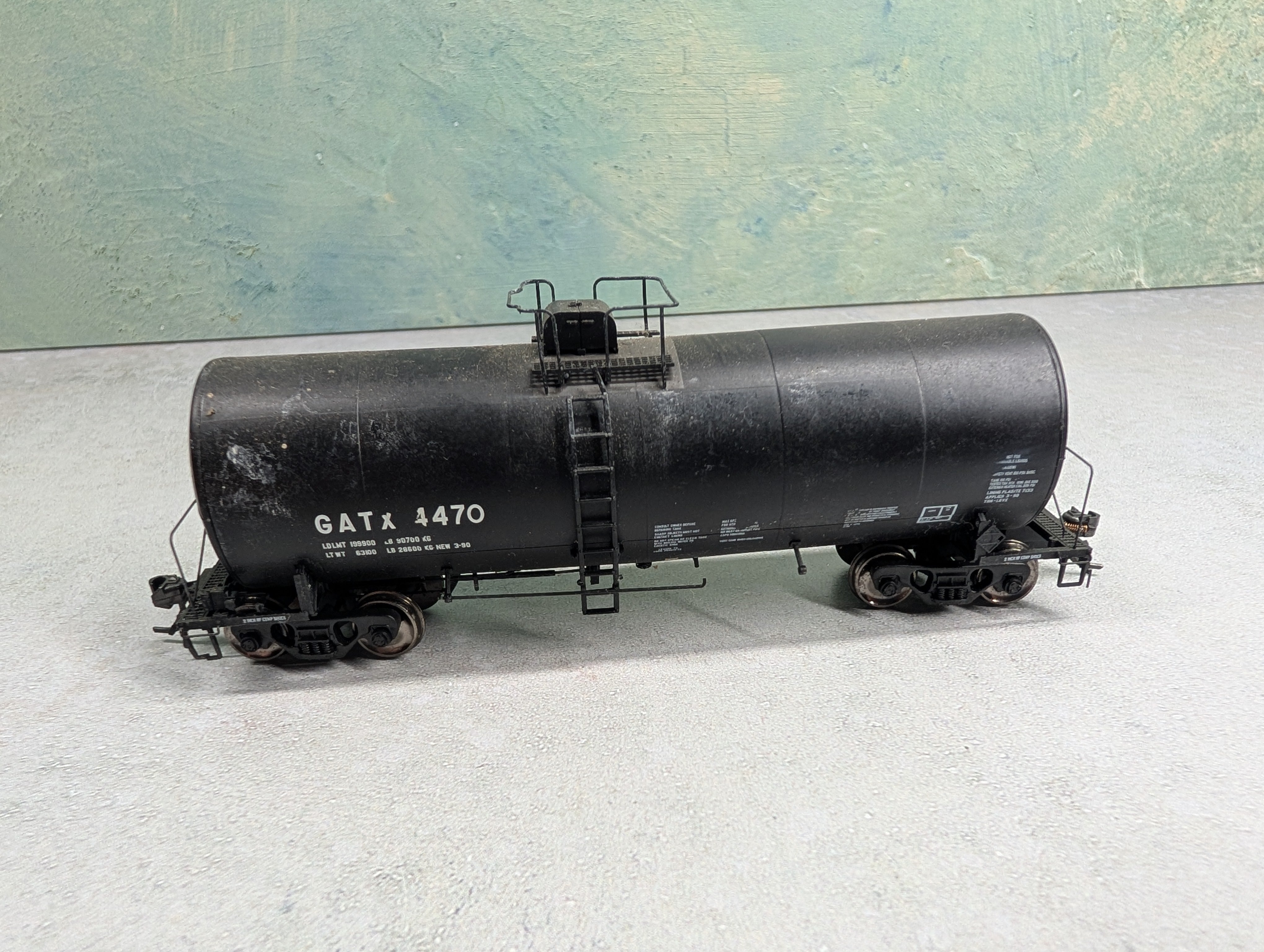 USED Atlas HO Scale Tank Car GATX #4470