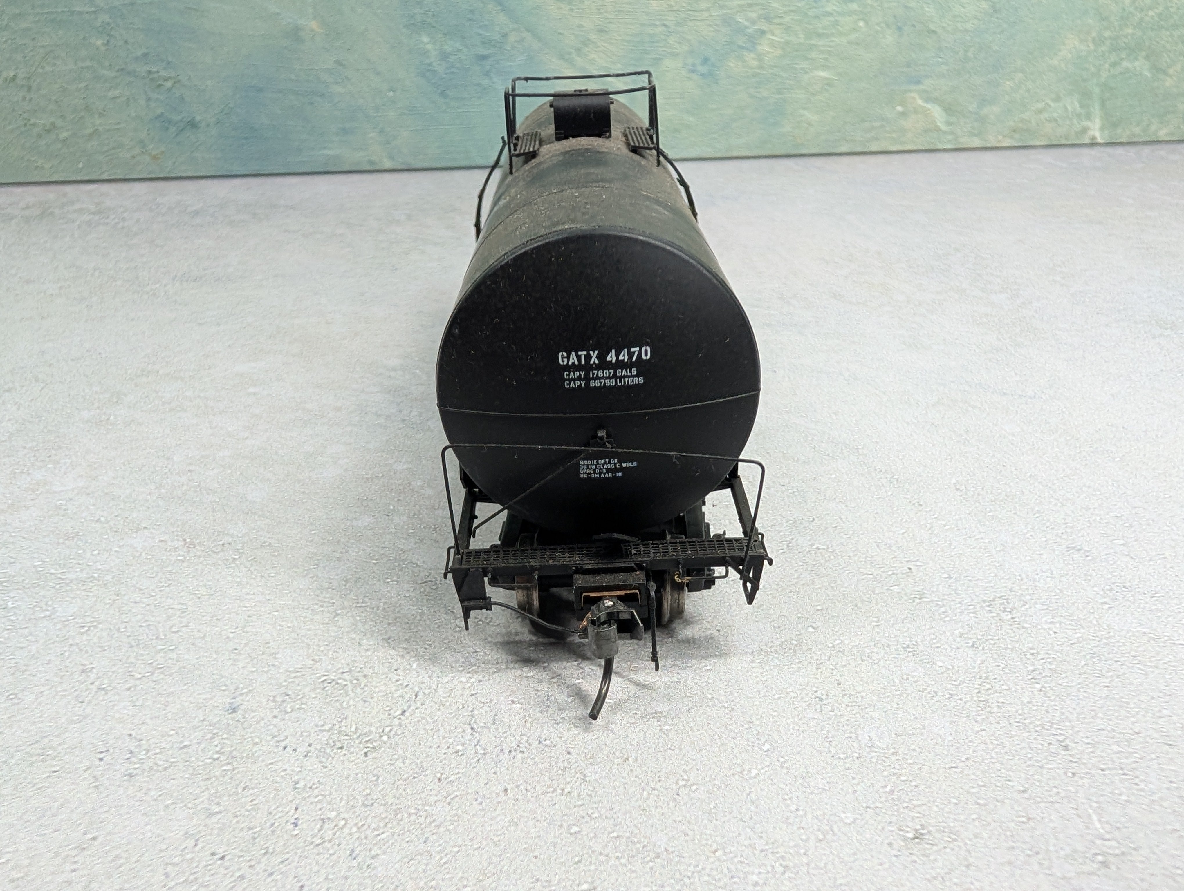 USED Atlas HO Scale Tank Car GATX #4470