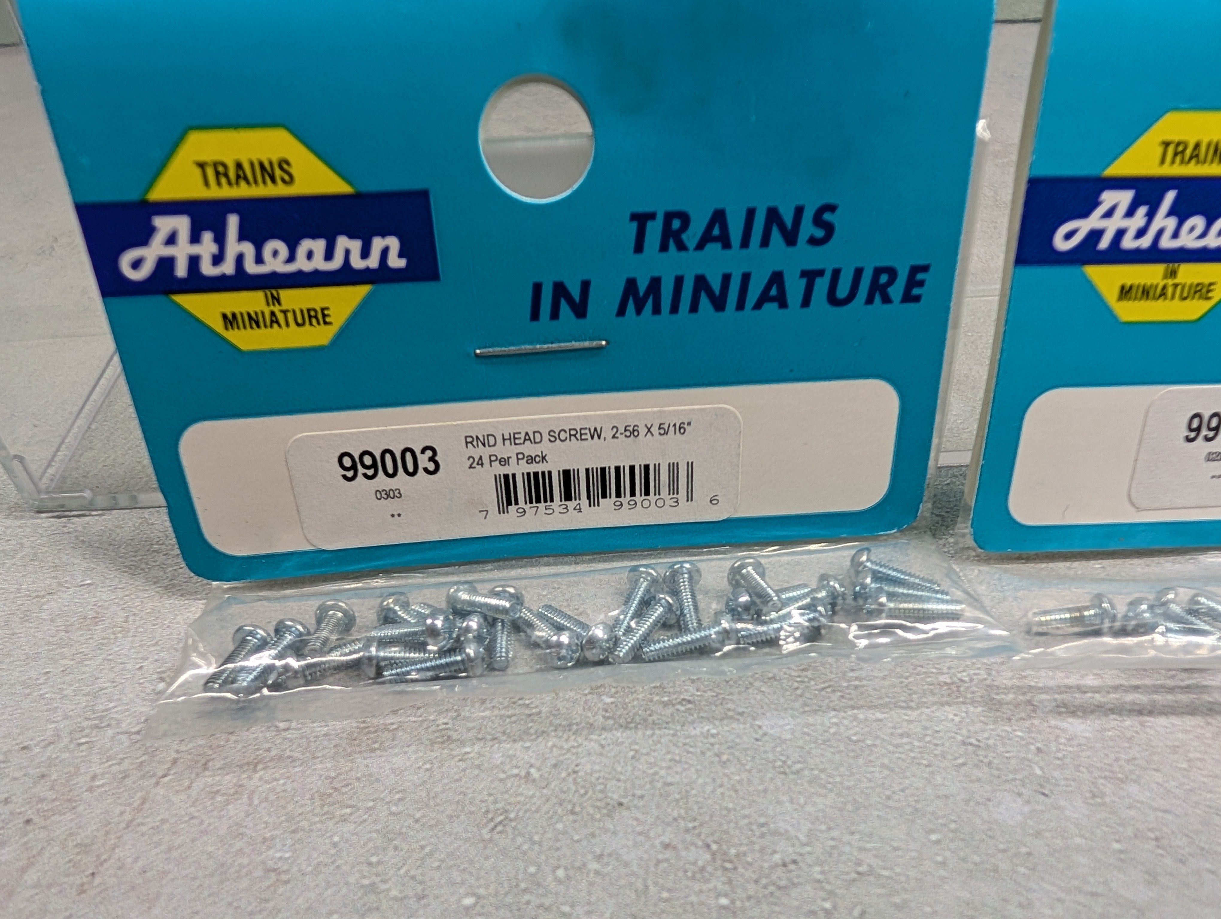 Athearn 99002 & 99003 HO Scale Round Head Screws (48 pcs)