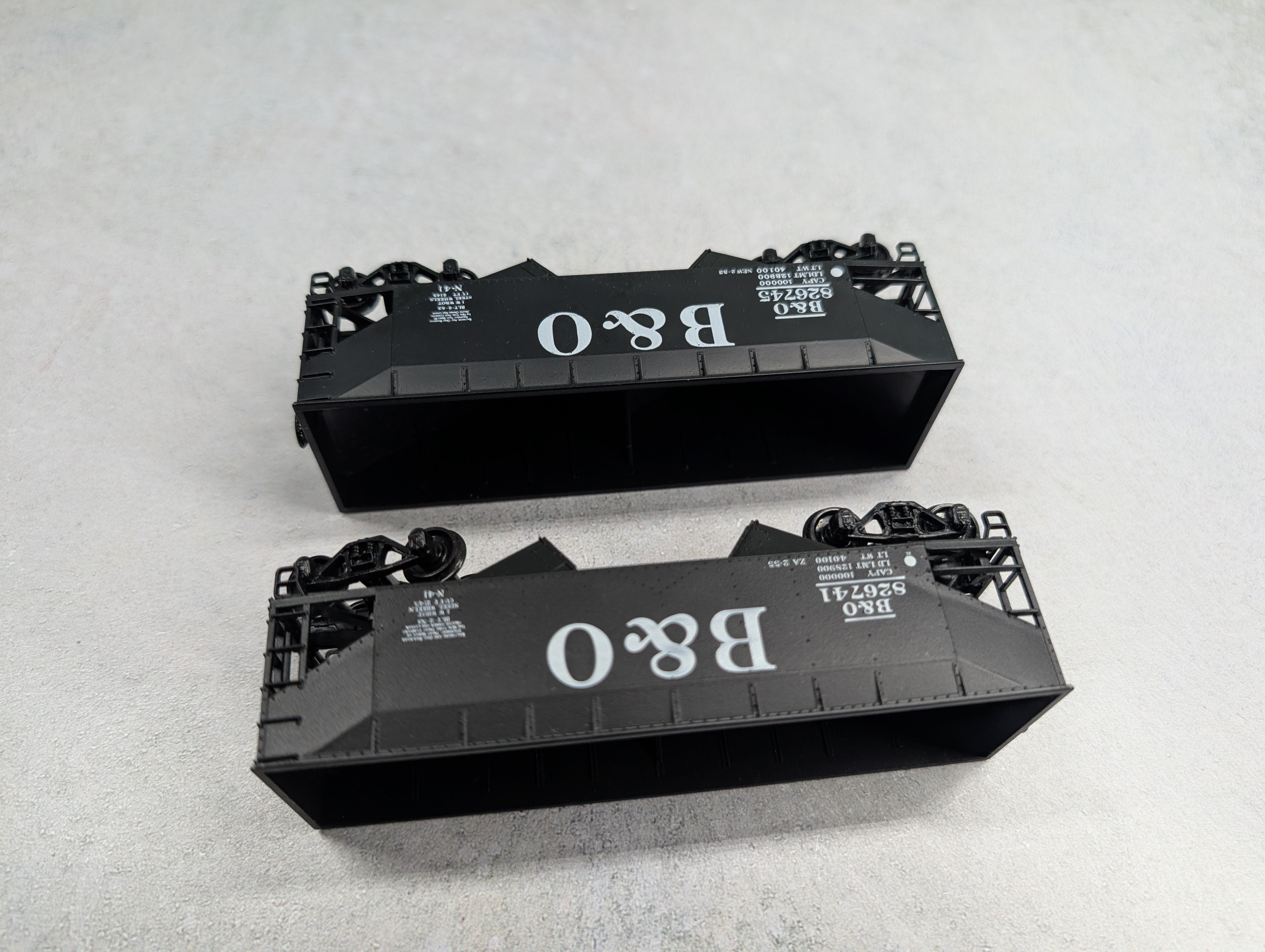 USED Athearn HO Scale 2 Bay Open Hoppers Baltimore and Ohio B&O #826745, 826741 (2 pcs)