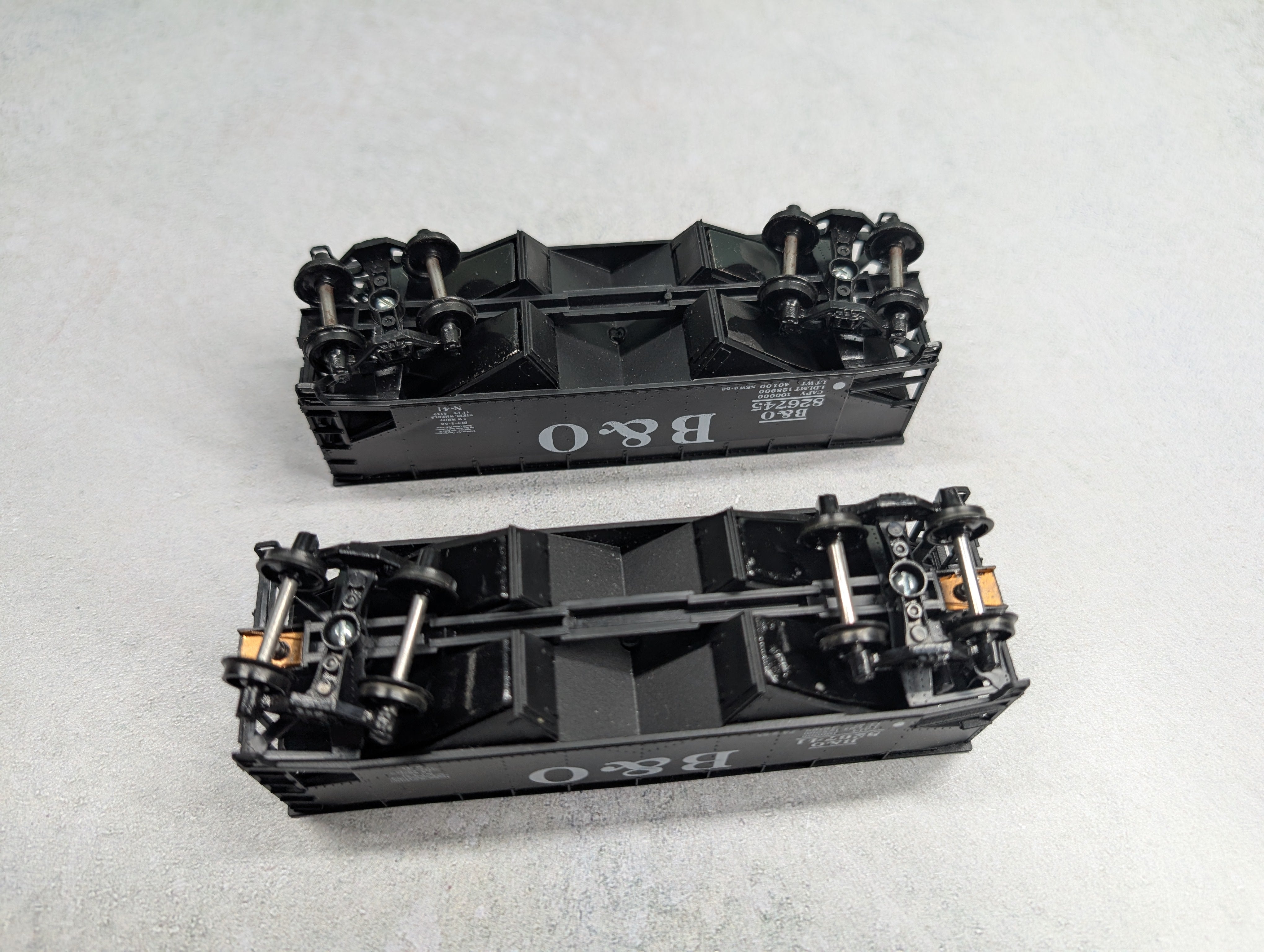 USED Athearn HO Scale 2 Bay Open Hoppers Baltimore and Ohio B&O #826745, 826741 (2 pcs)