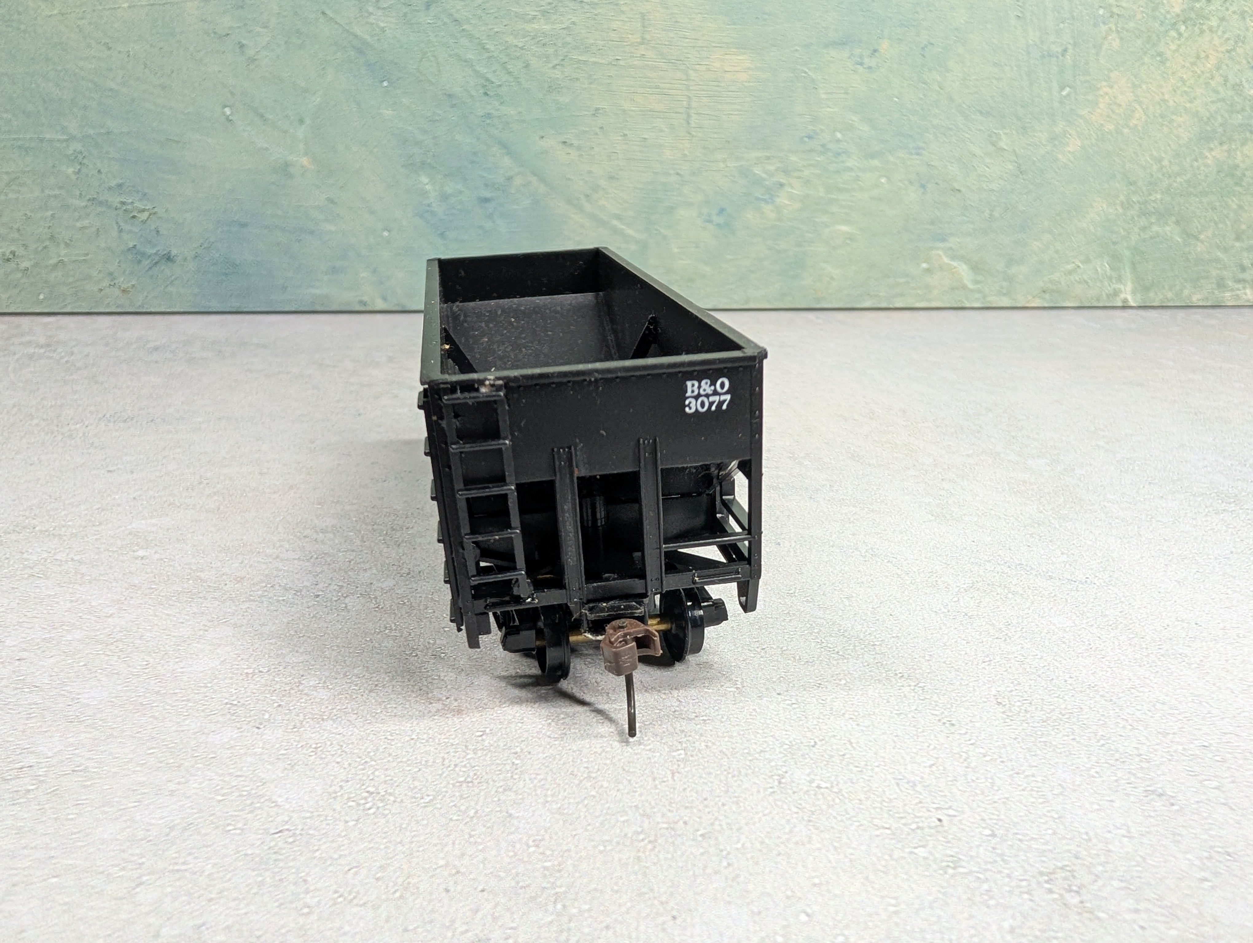 USED HO Scale 2 Bay Open Hopper Baltimore and Ohio B&O #3077