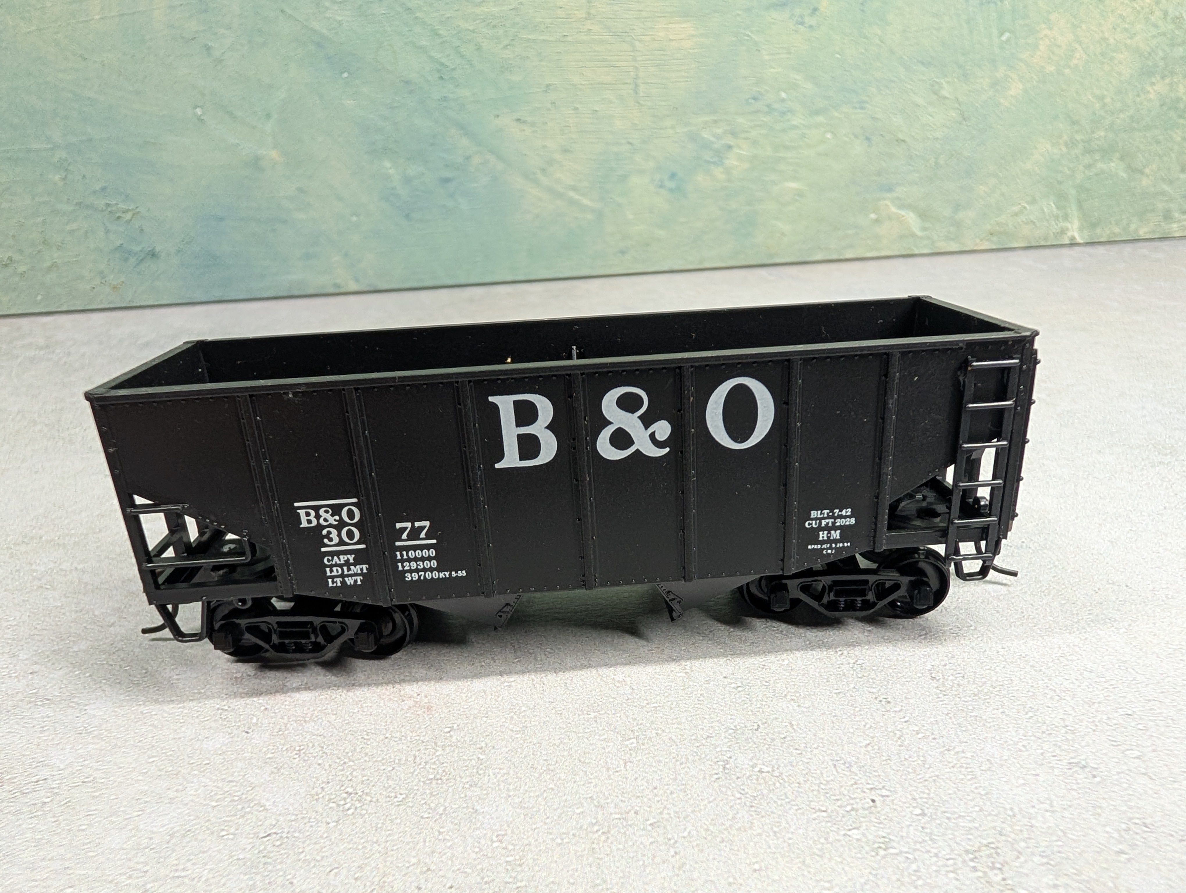 USED HO Scale 2 Bay Open Hopper Baltimore and Ohio B&O #3077