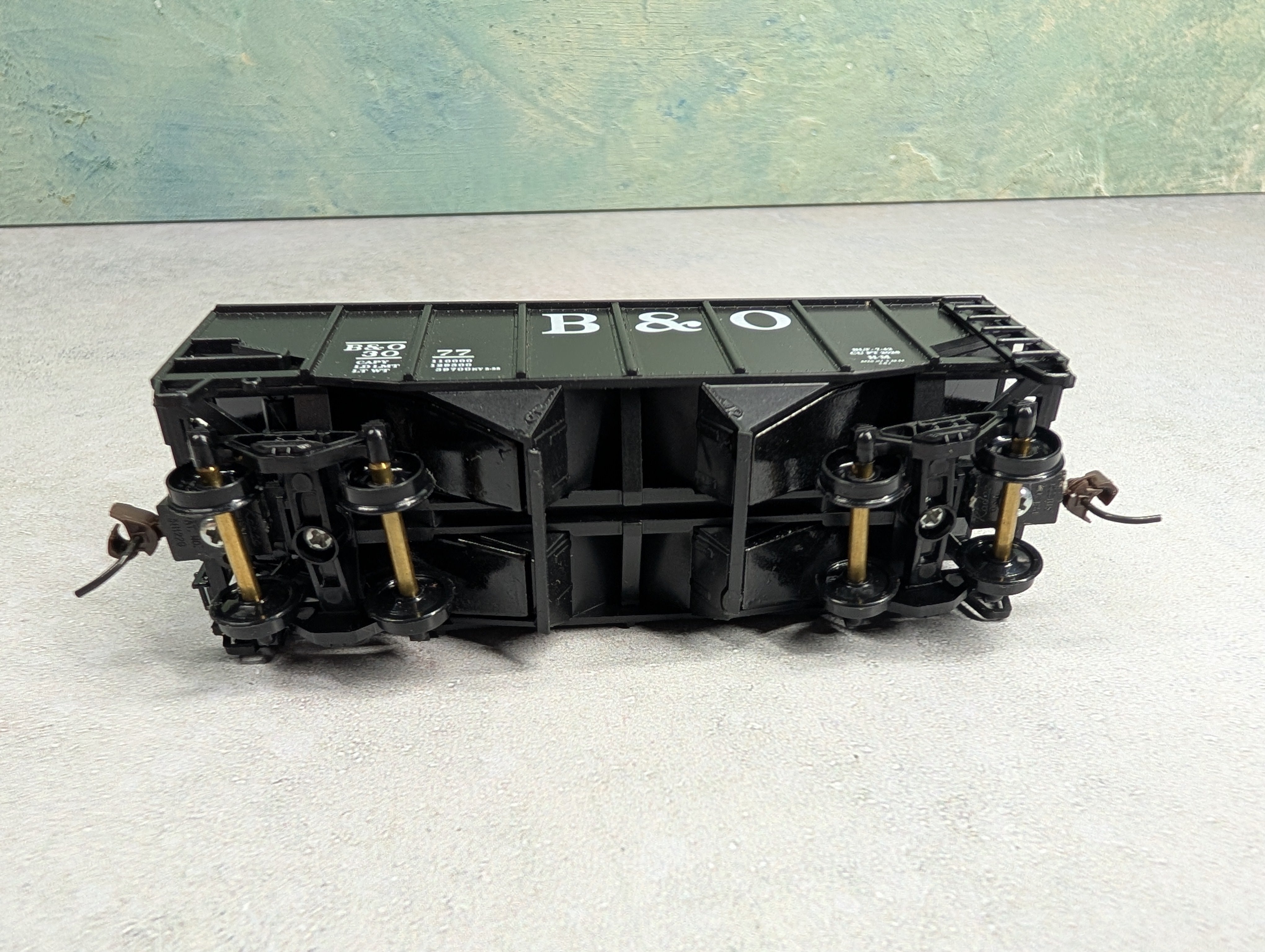 USED HO Scale 2 Bay Open Hopper Baltimore and Ohio B&O #3077