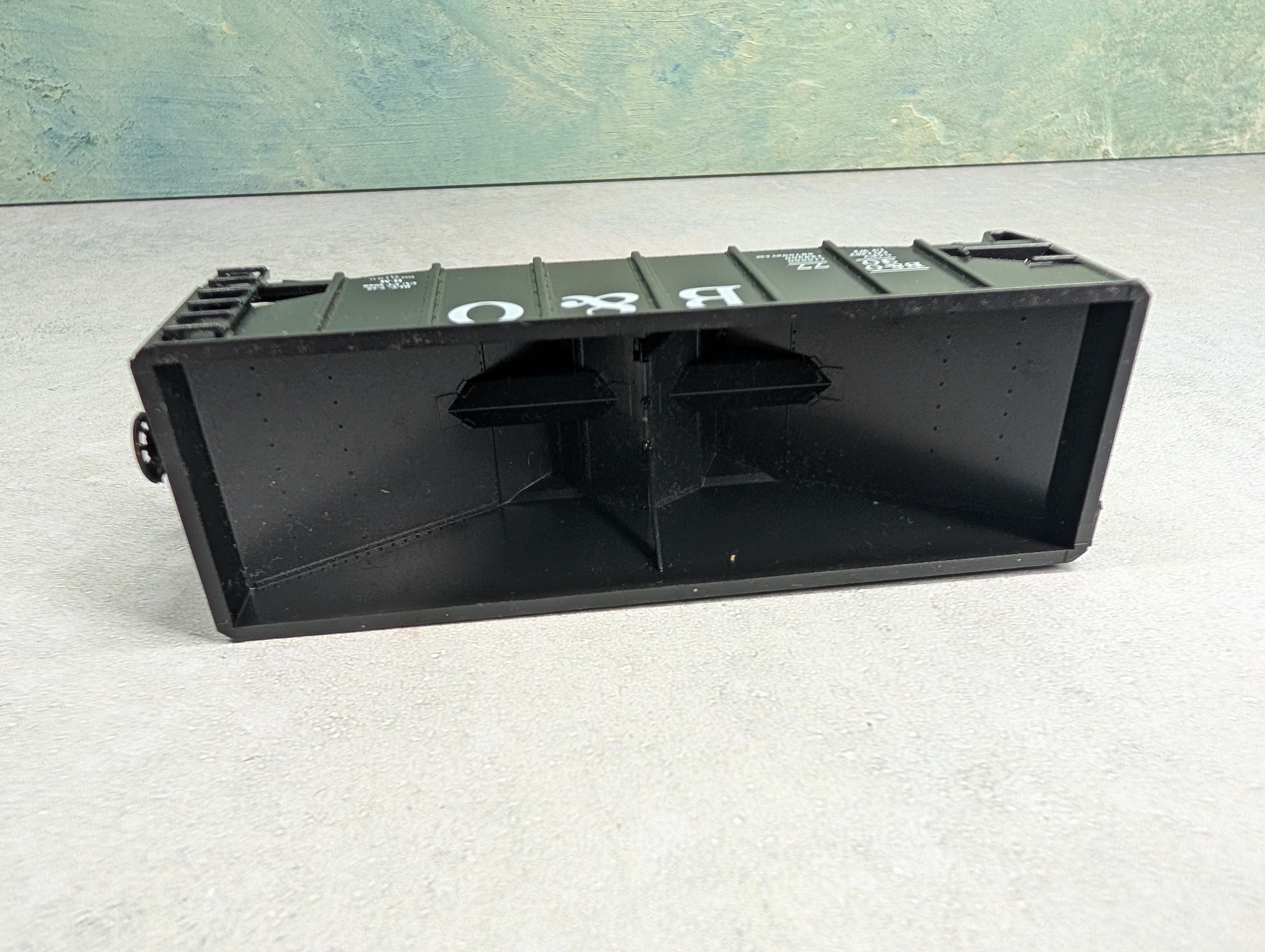 USED HO Scale 2 Bay Open Hopper Baltimore and Ohio B&O #3077