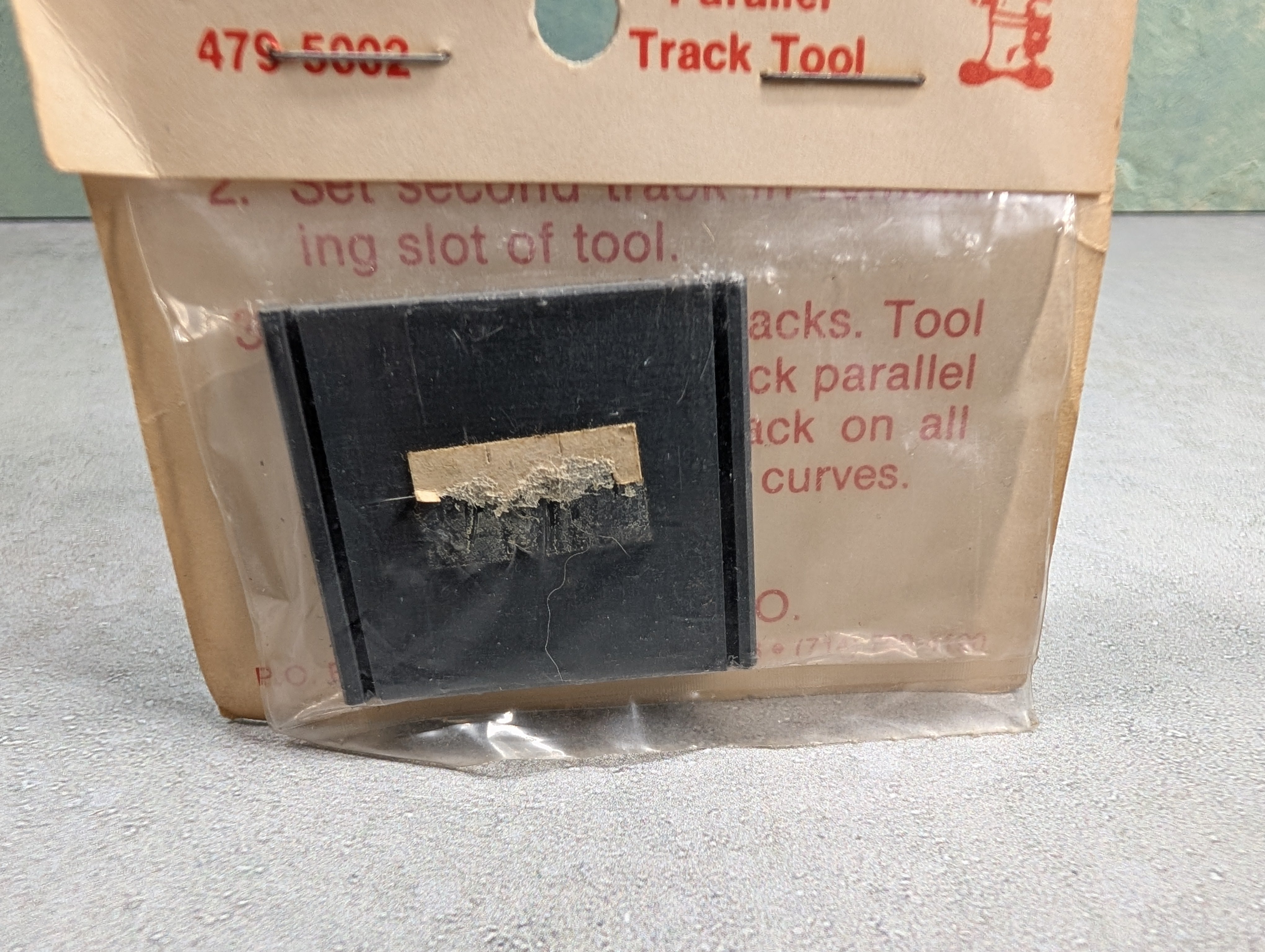 MLR Mfg #479-5002 Multi Scale Parallel Track Laying Tool -- For N, HO & HOn3 Scales (1 pc)