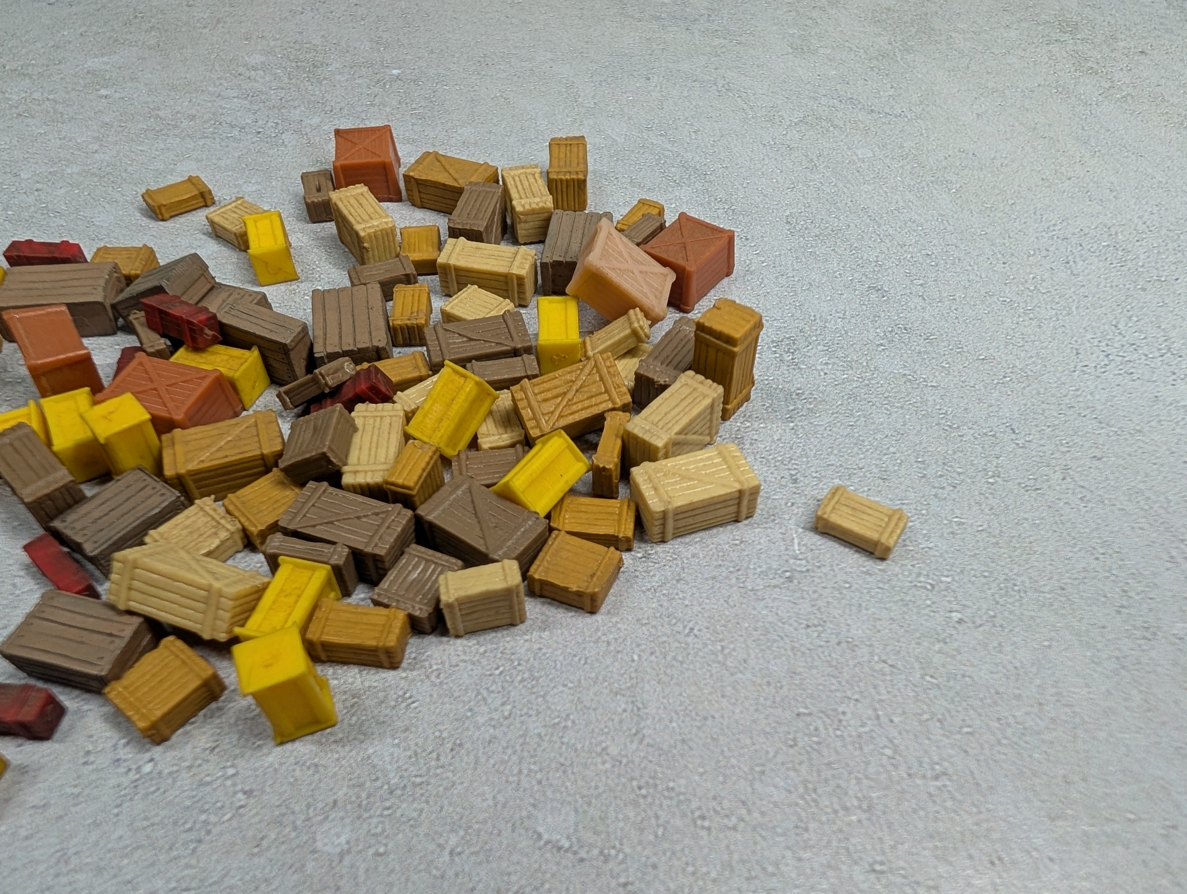 USED HO Scale Lot of Crates (100+ pcs)