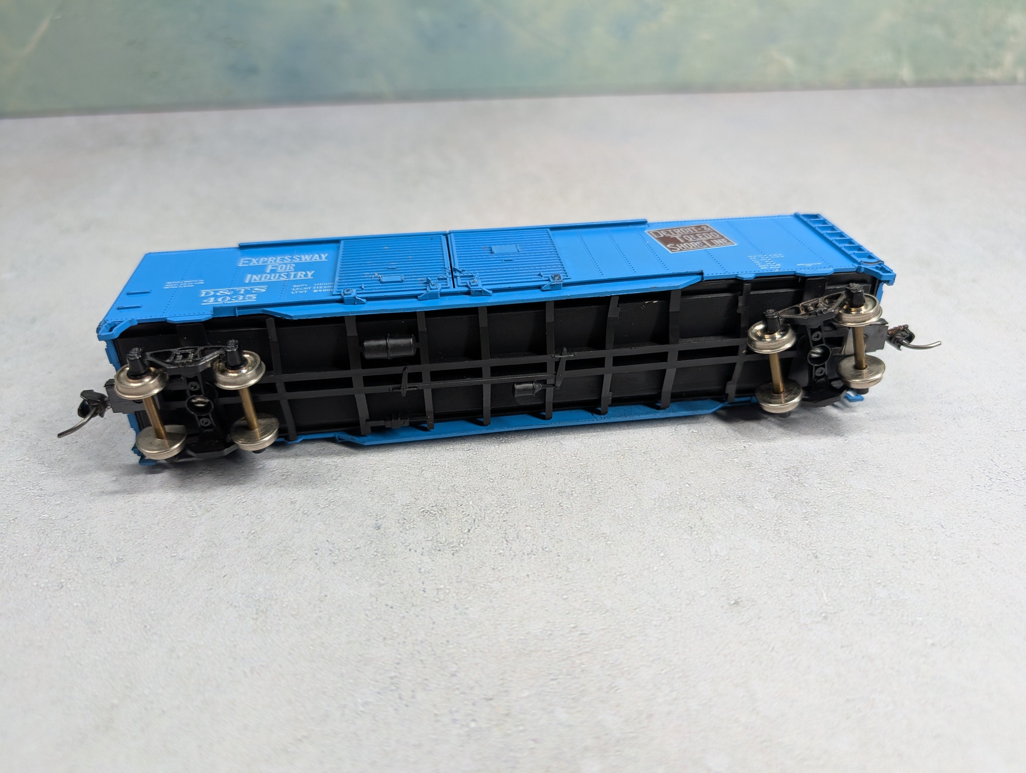 USED Athearn HO Scale 50' Box Car Detroit and Toledo Shore Line D&TS #4035
