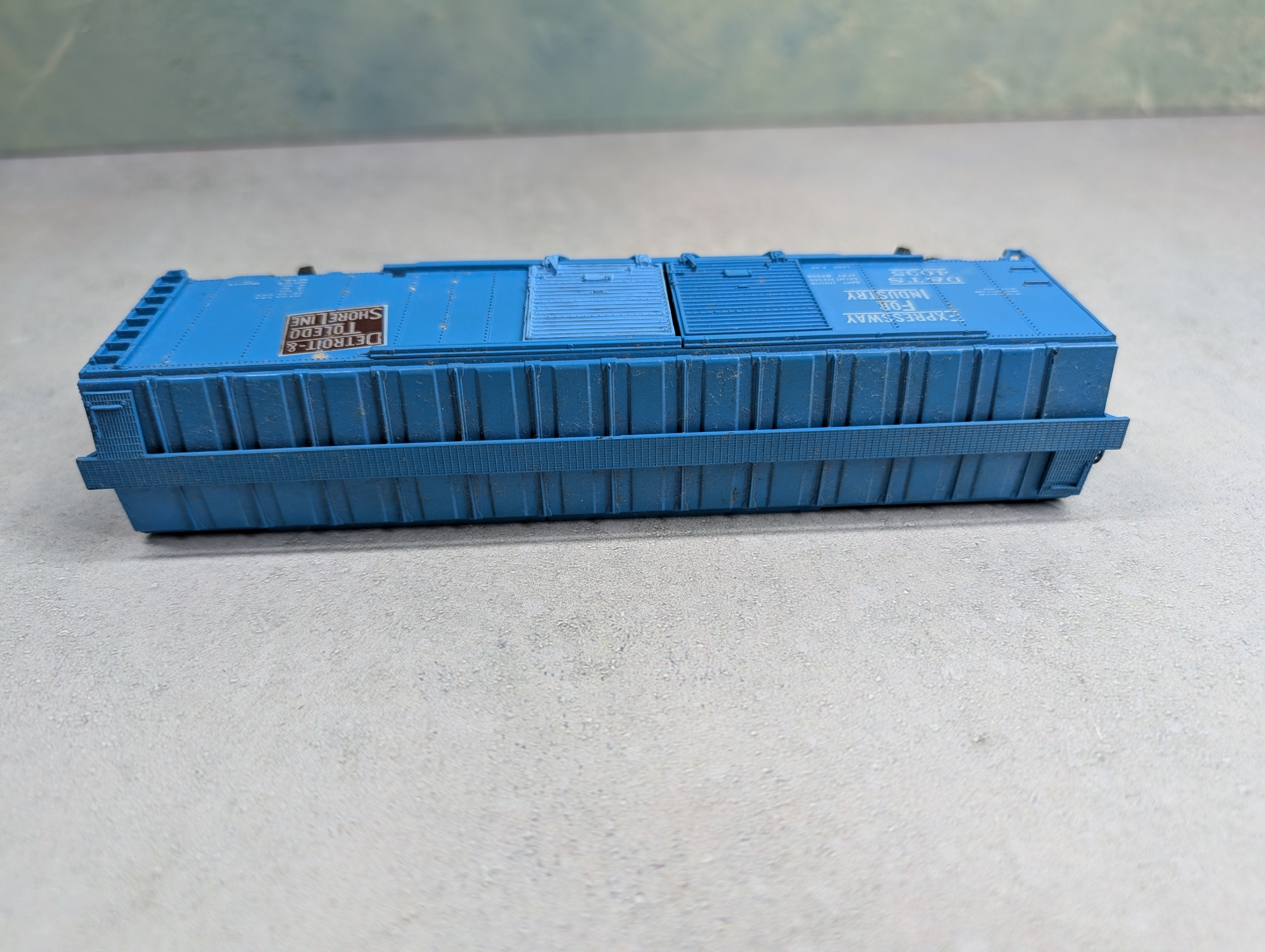 USED Athearn HO Scale 50' Box Car Detroit and Toledo Shore Line D&TS #4035
