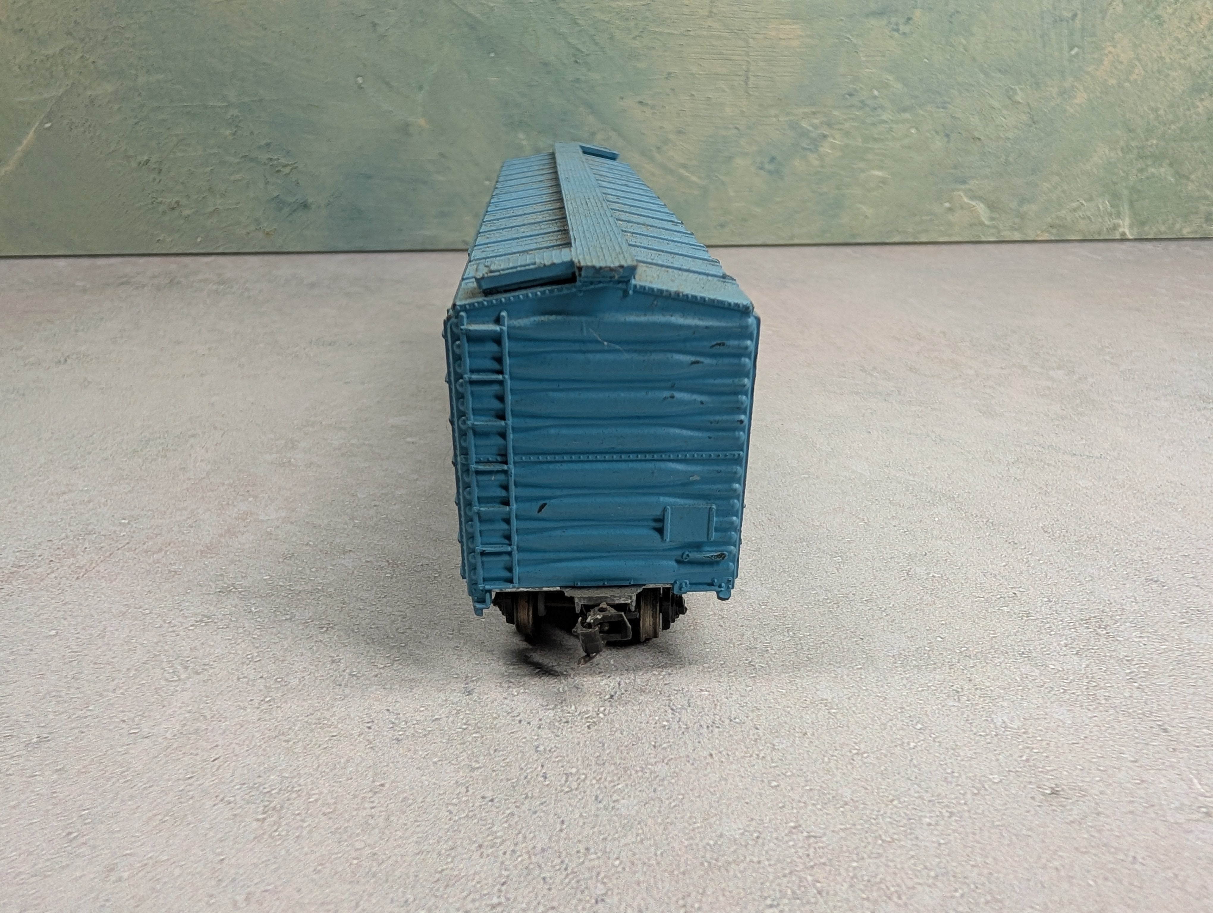 USED Roundhouse HO Scale 50' Box Car Rock #28172