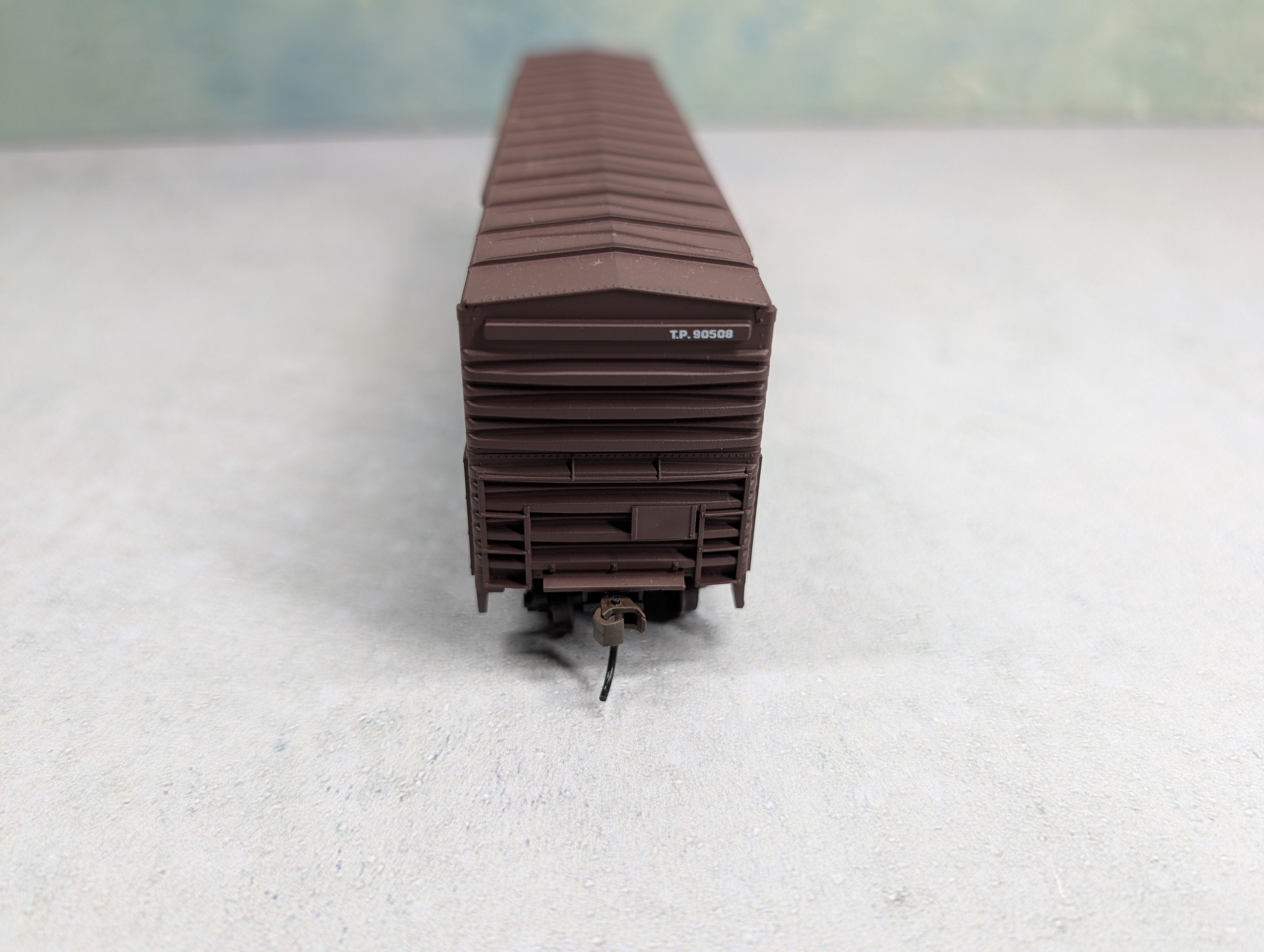 USED Accurail HO Scale 50' Box Car Texas Pacific Lines TP #90508