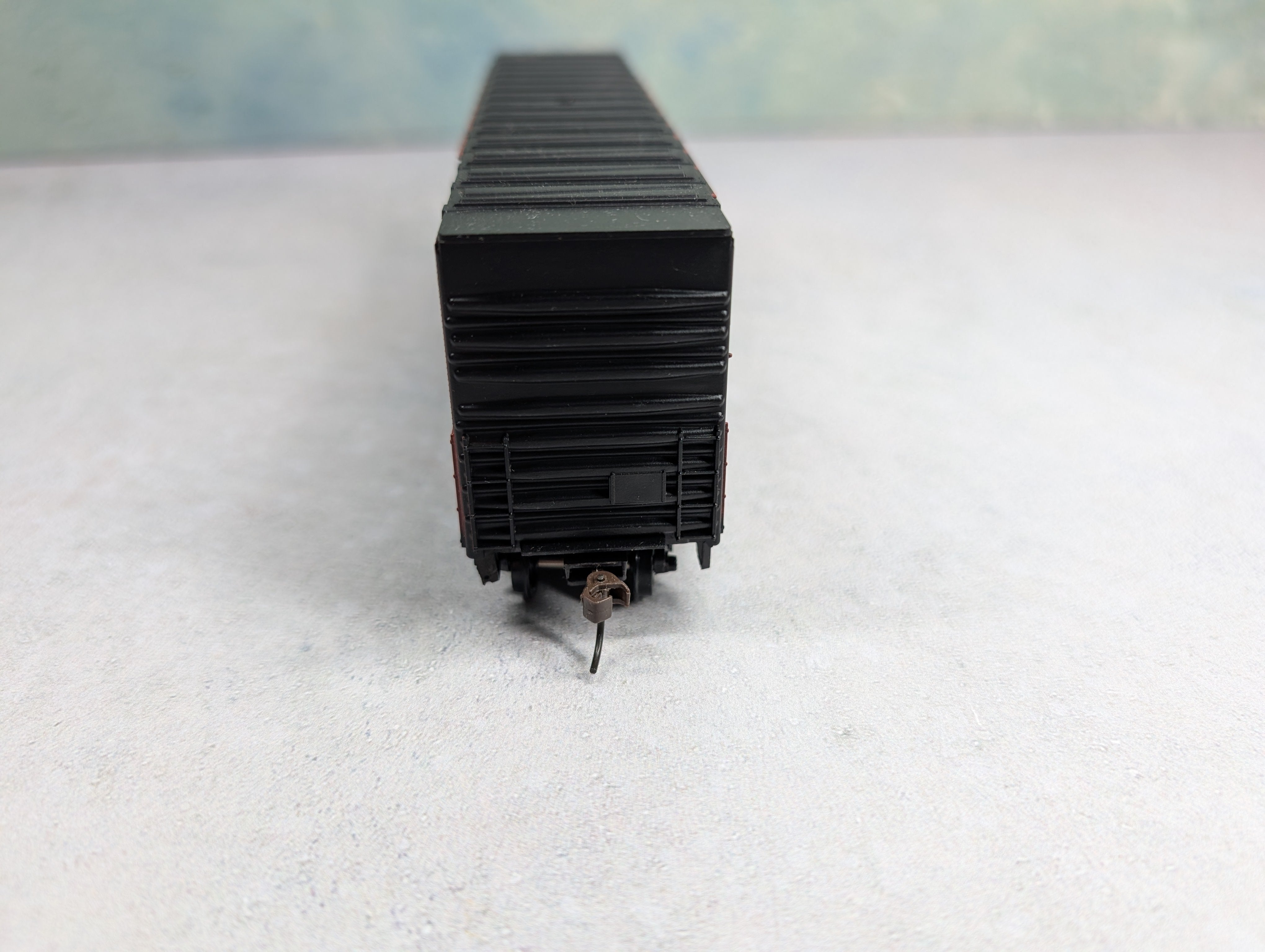 USED Roundhouse HO Scale 50' Box Car Sabta Fe ATSF #500127