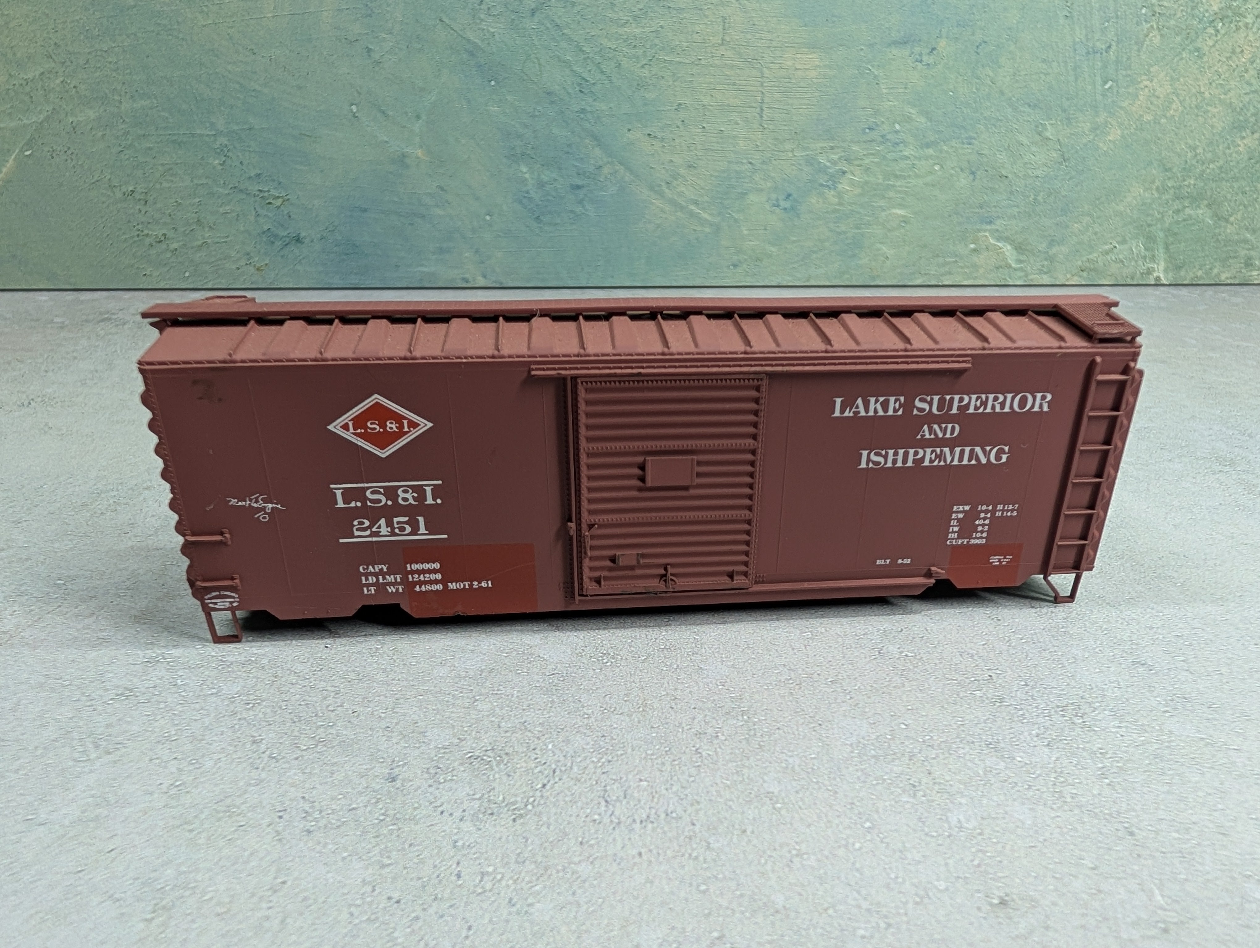 USED HO Scale 40' Box Car Shell Only Lake Superior and Ishpeming LS&I #2451