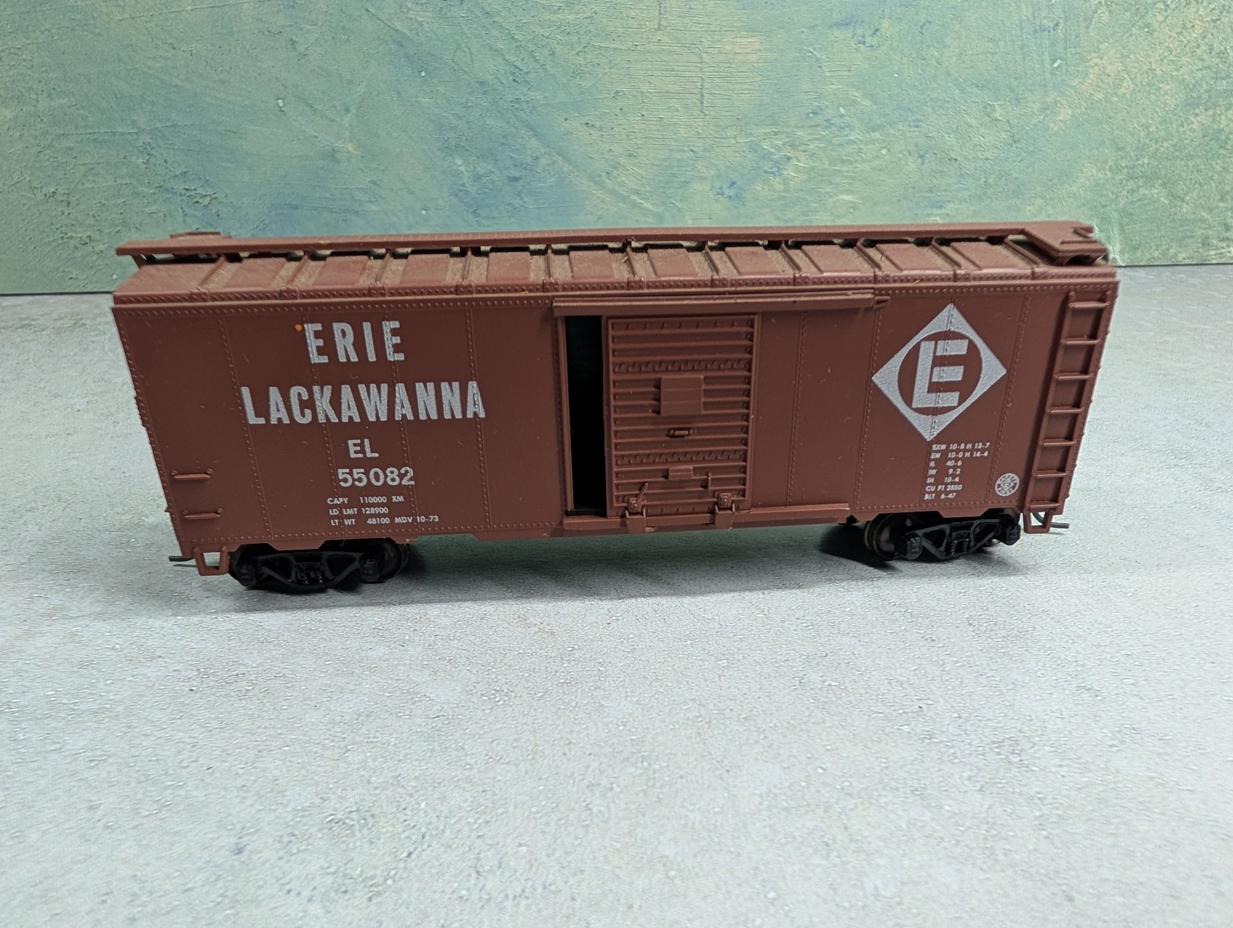 USED Athearn HO Scale 40' Box Car Erie Lackawanna EL #55082