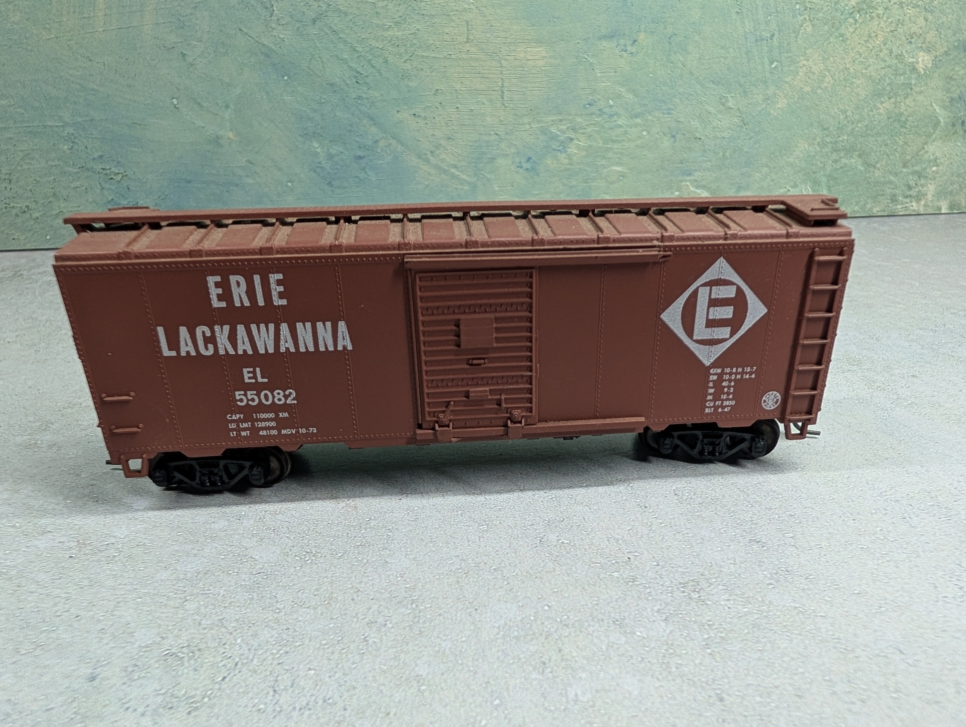 USED Athearn HO Scale 40' Box Car Erie Lackawanna EL #55082
