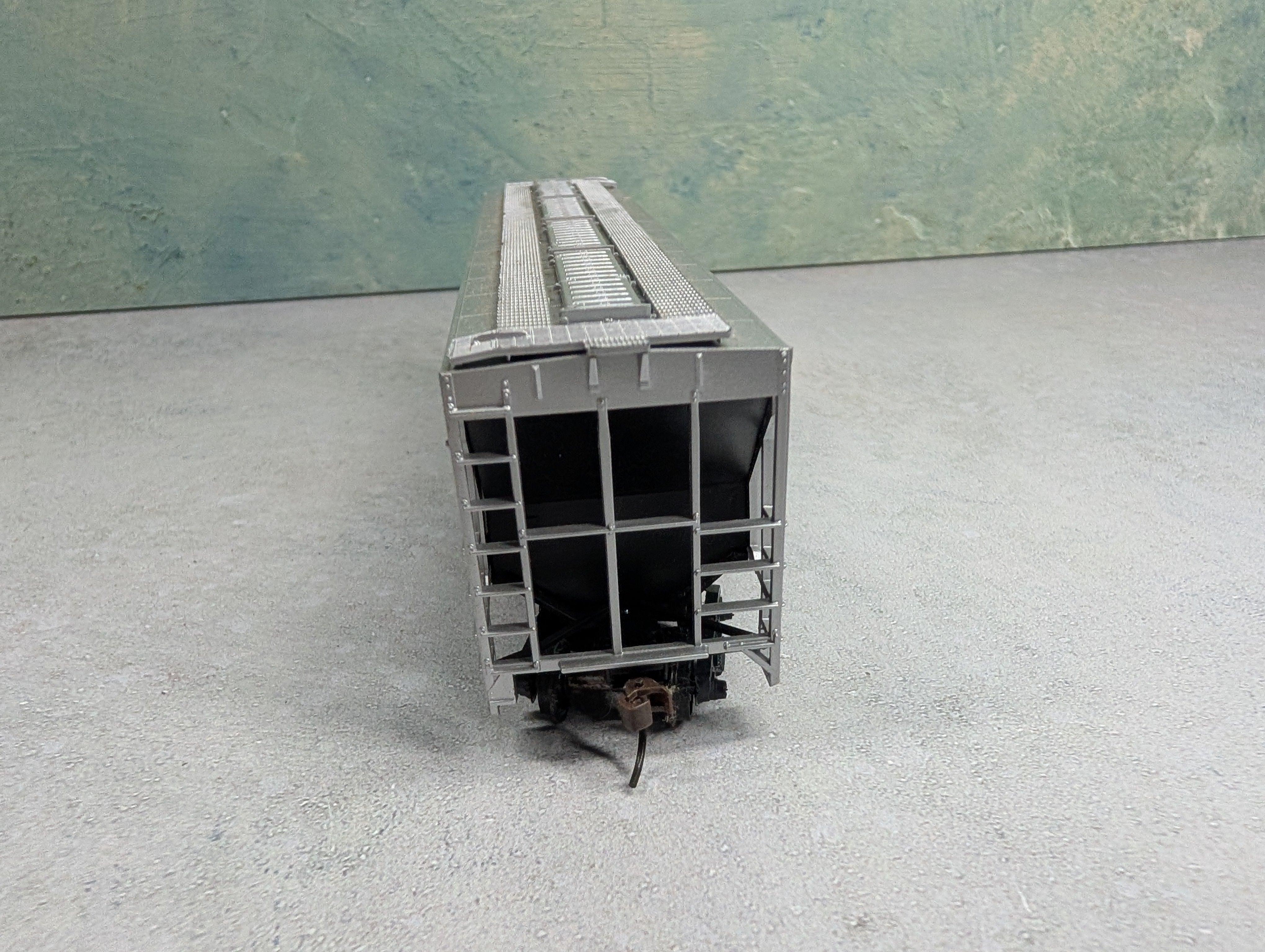 USED Athearn HO Scale Covered Hopper SOO Line #70638