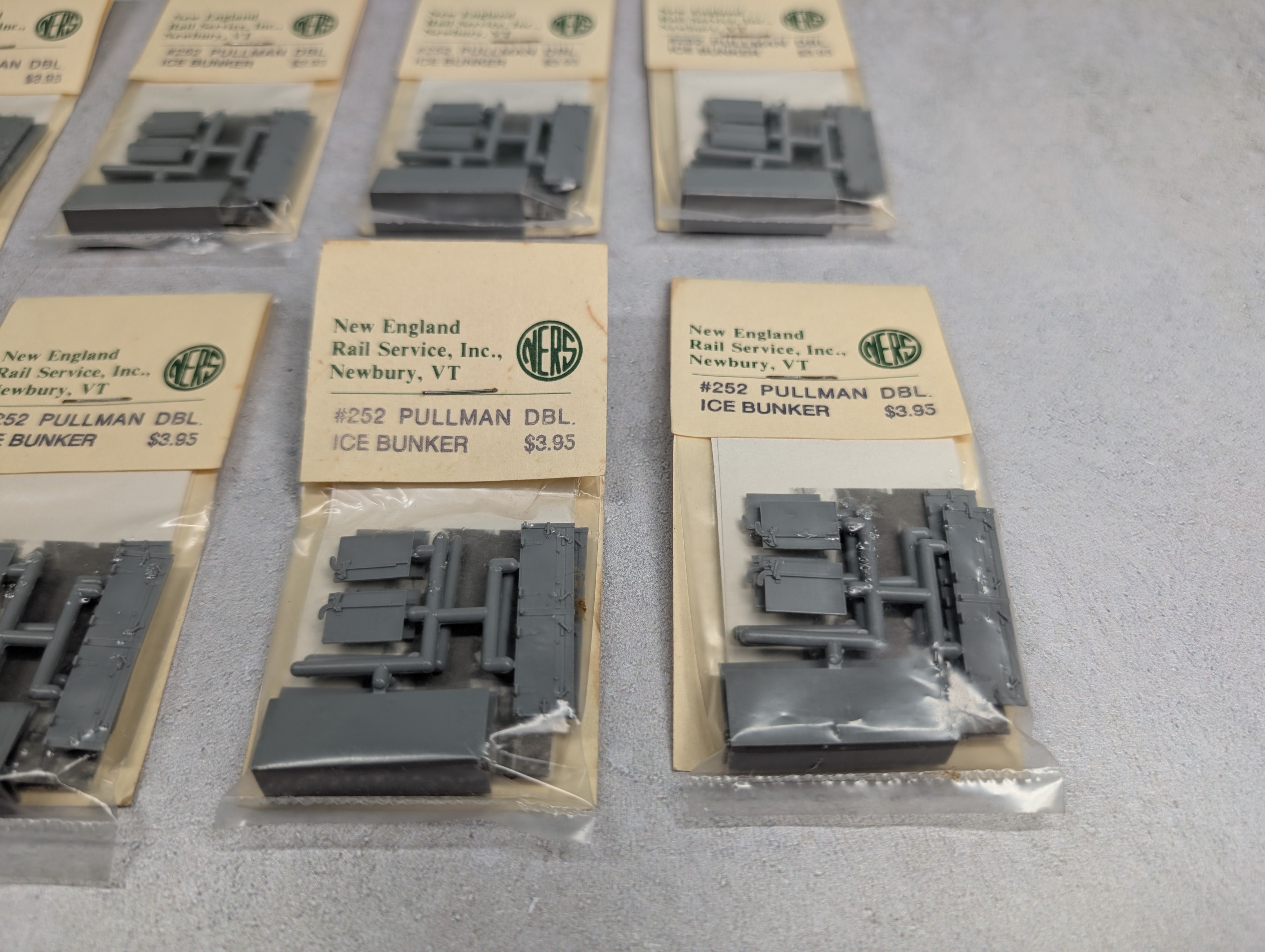 New England Rail Service 252 HO Scale Pullman DBL Ice Bunker Detail Parts (8 pcs)