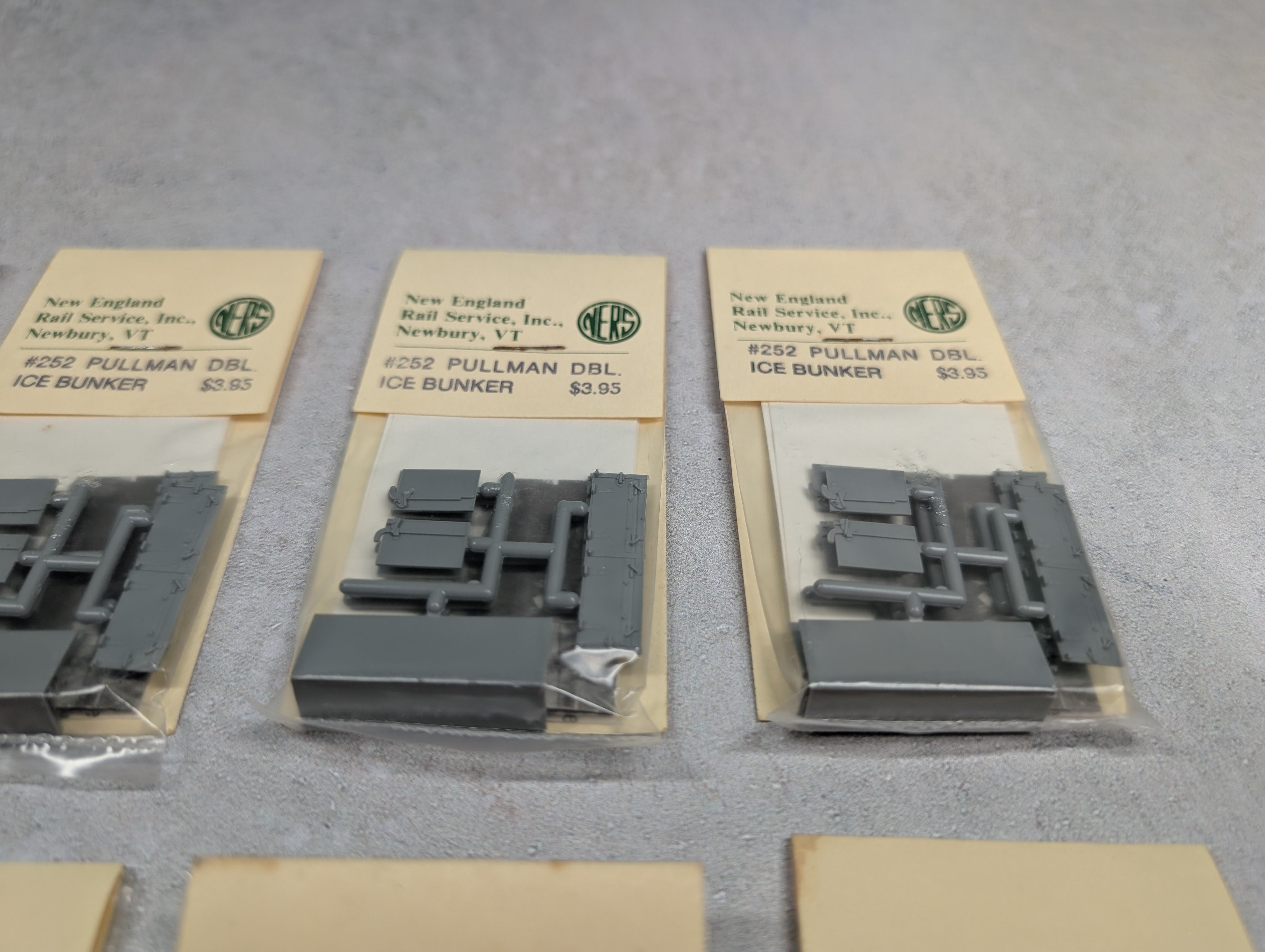 New England Rail Service 252 HO Scale Pullman DBL Ice Bunker Detail Parts (8 pcs)