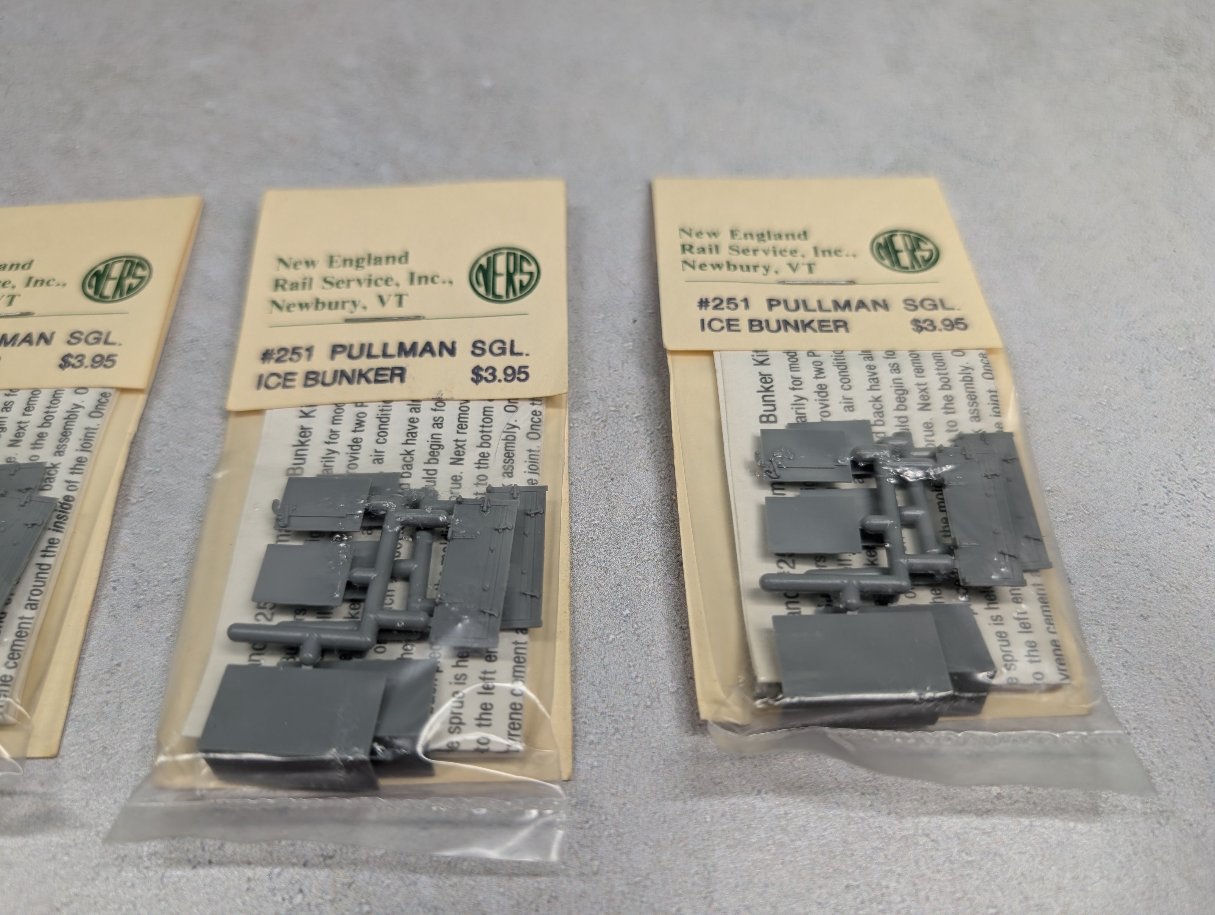 New England Rail Service 251 HO Scale Pullman SGL Ice Bunker Detail Parts (3 pcs)