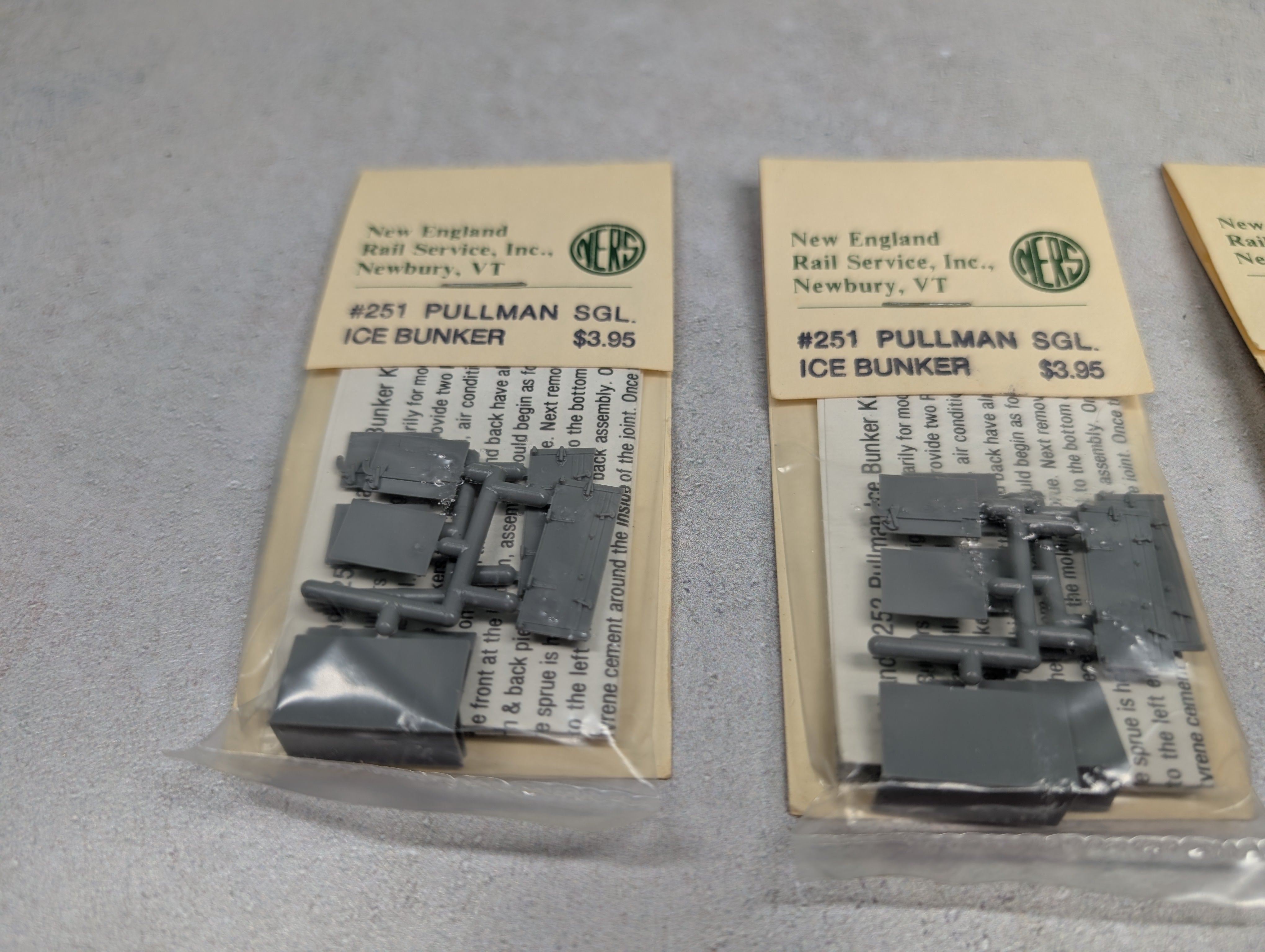 New England Rail Service 251 HO Scale Pullman SGL Ice Bunker Detail Parts (3 pcs)