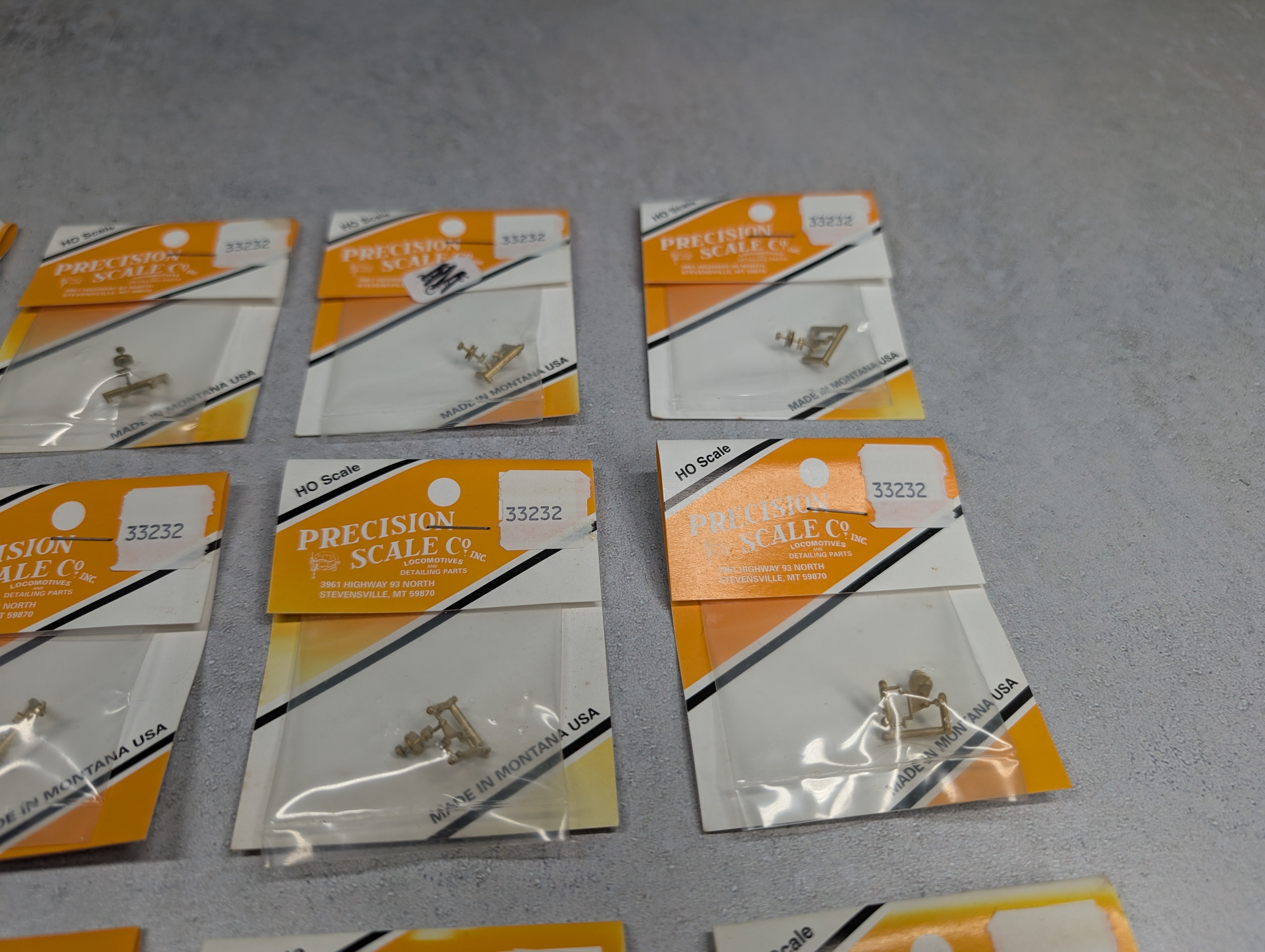 Precision Scale Co 33232 HO Scale Lot of Brass Pullman Pulley & Cam Underbody Mount for Pullman Passenger Car Hand Brake Detail Parts (14 pcs)