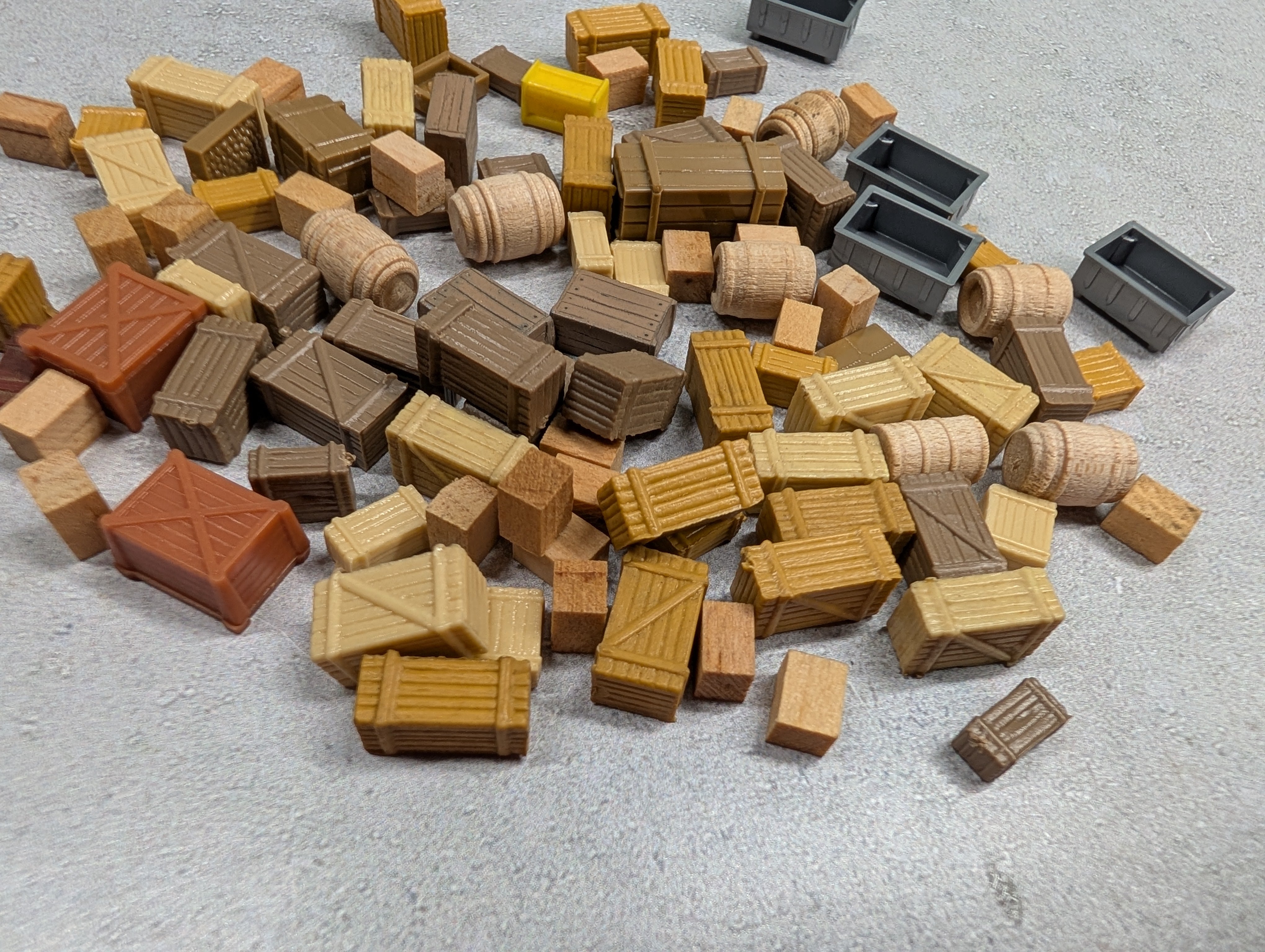 USED HO Scale Large lot of Crates & Boxes (90+ pcs)