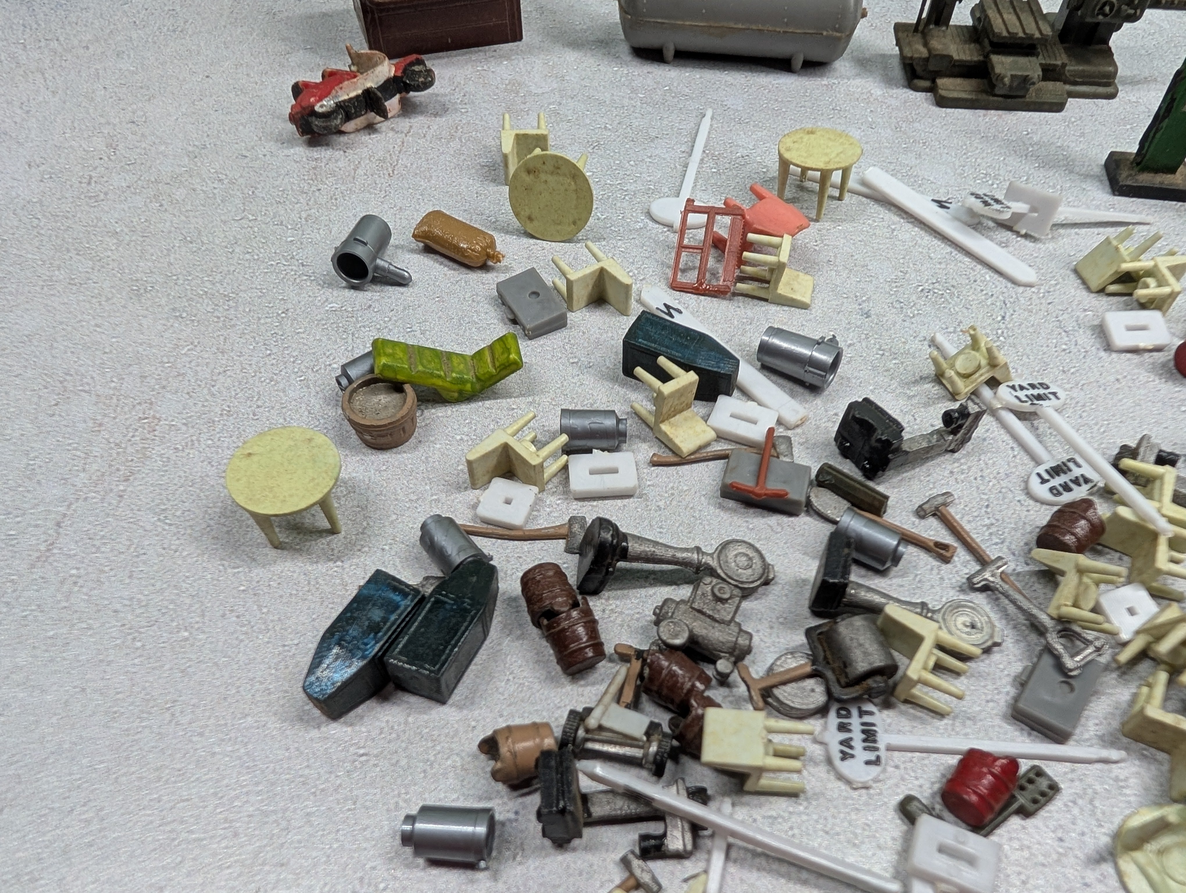 USED HO Scale Large Lot of Misc Details, Tables, Chairs, Shovels & More