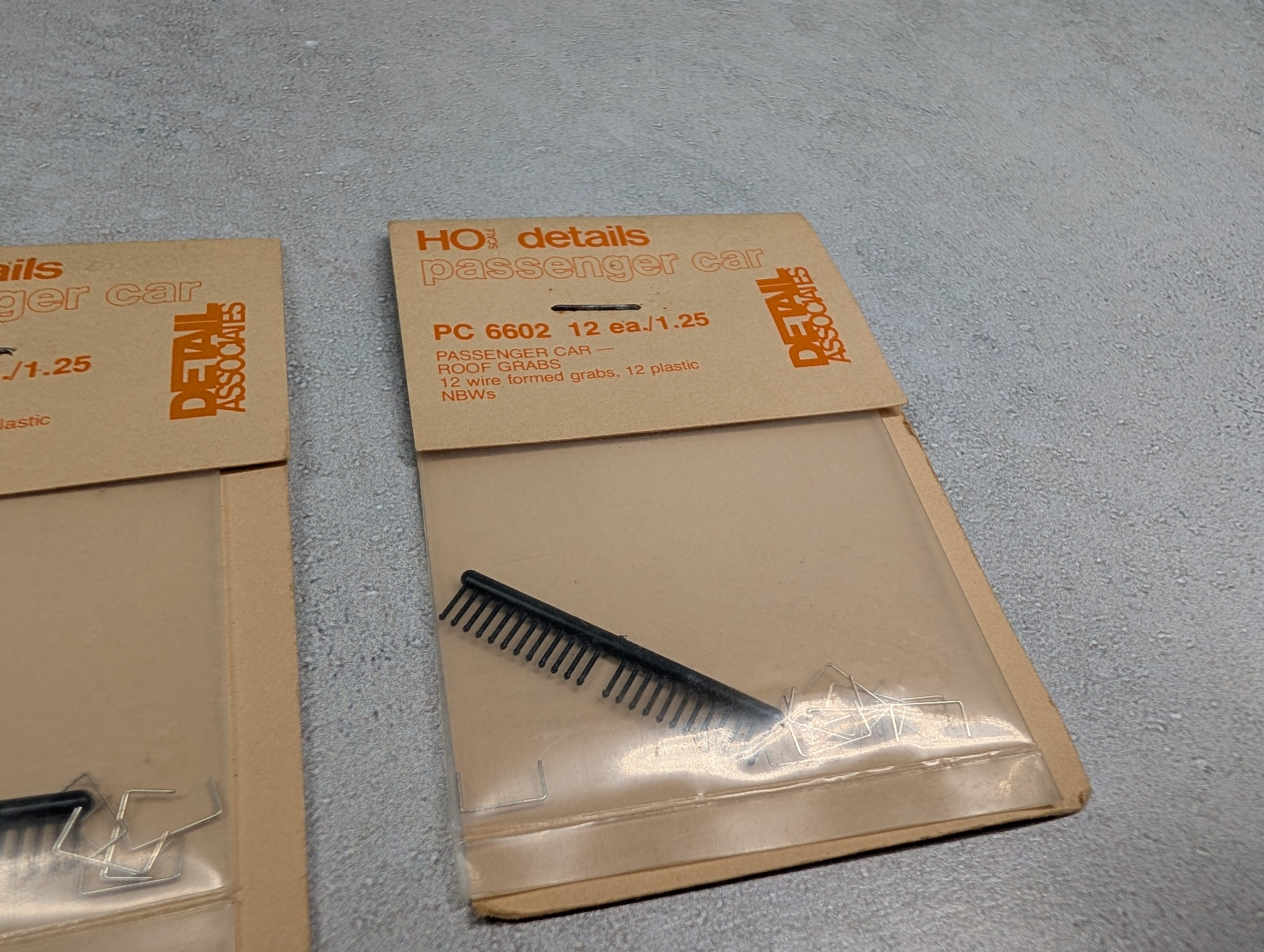 Details Associates 6602 HO Scale Lot of Passenger Car Roof Grabs (2 pcs)