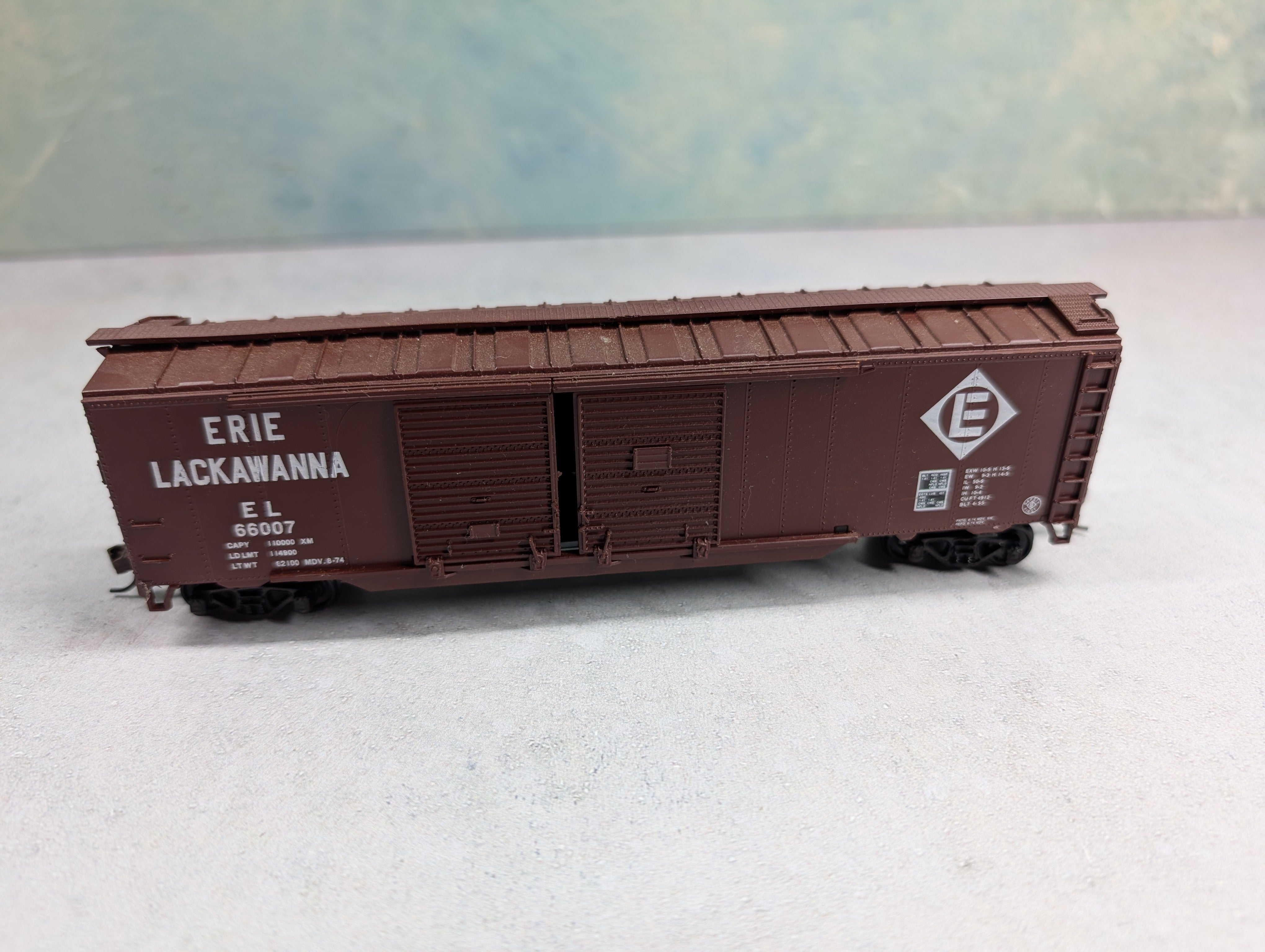 USED Athearn HO Scale 50' DD Box Car Erie Lackawanna EL #66007