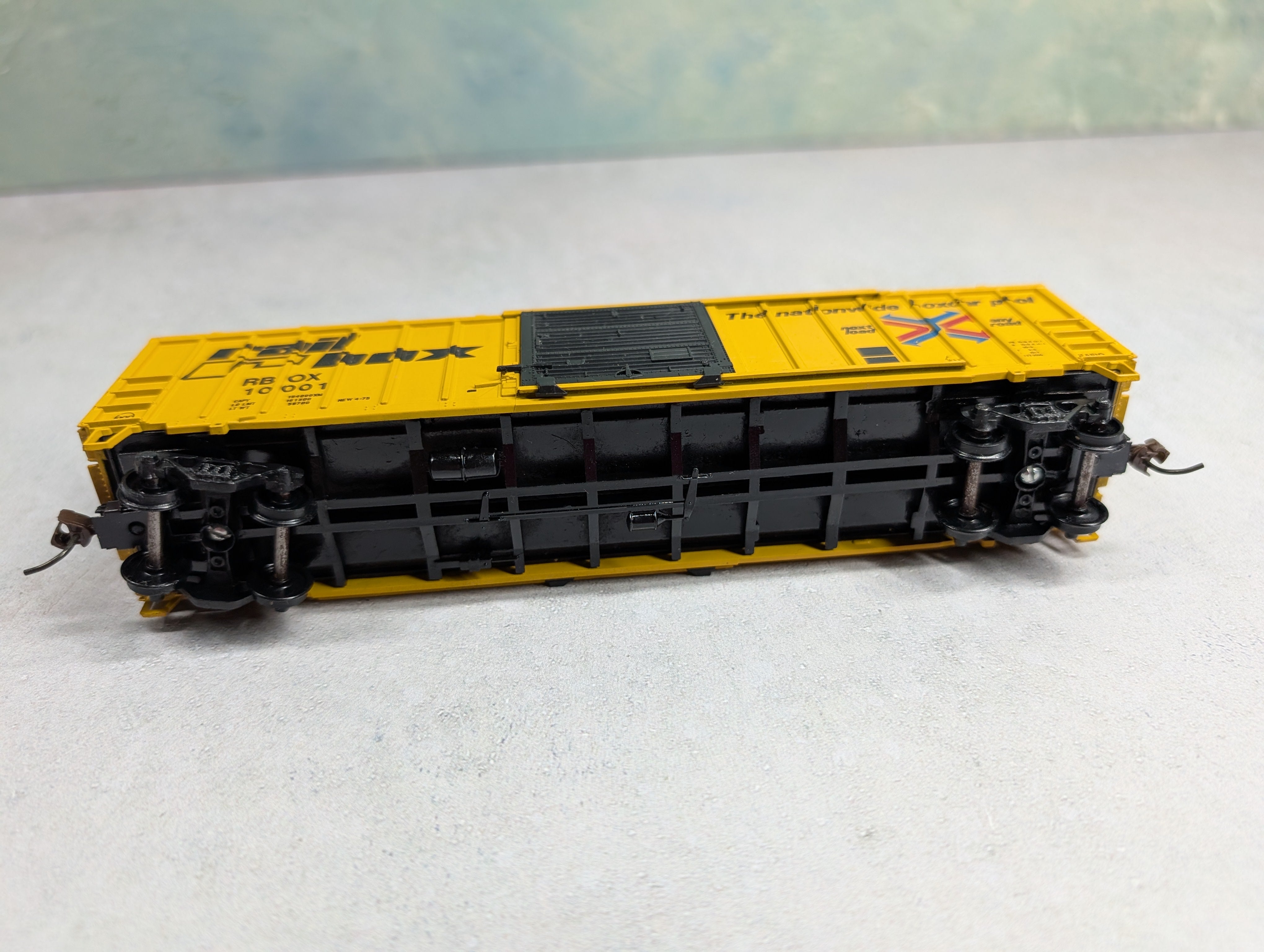 USED Athearn HO Scale 50' Box Car Railbox RBOX #10001