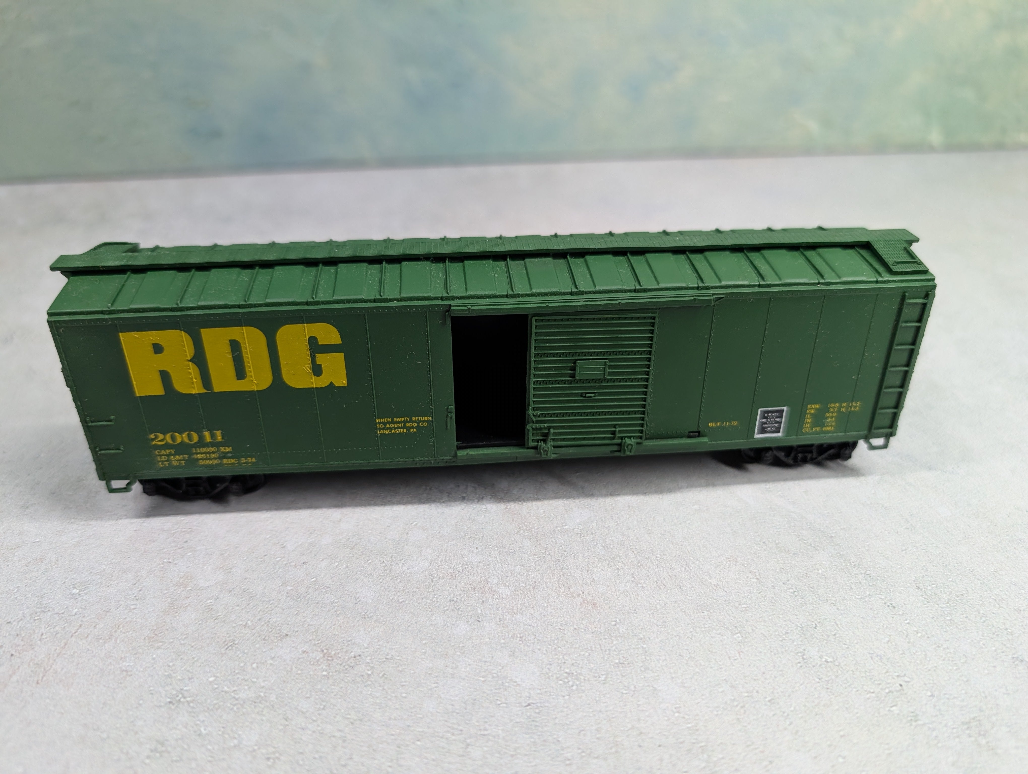 USED Athearn HO Scale 50' Box Car Reading RDG #20011