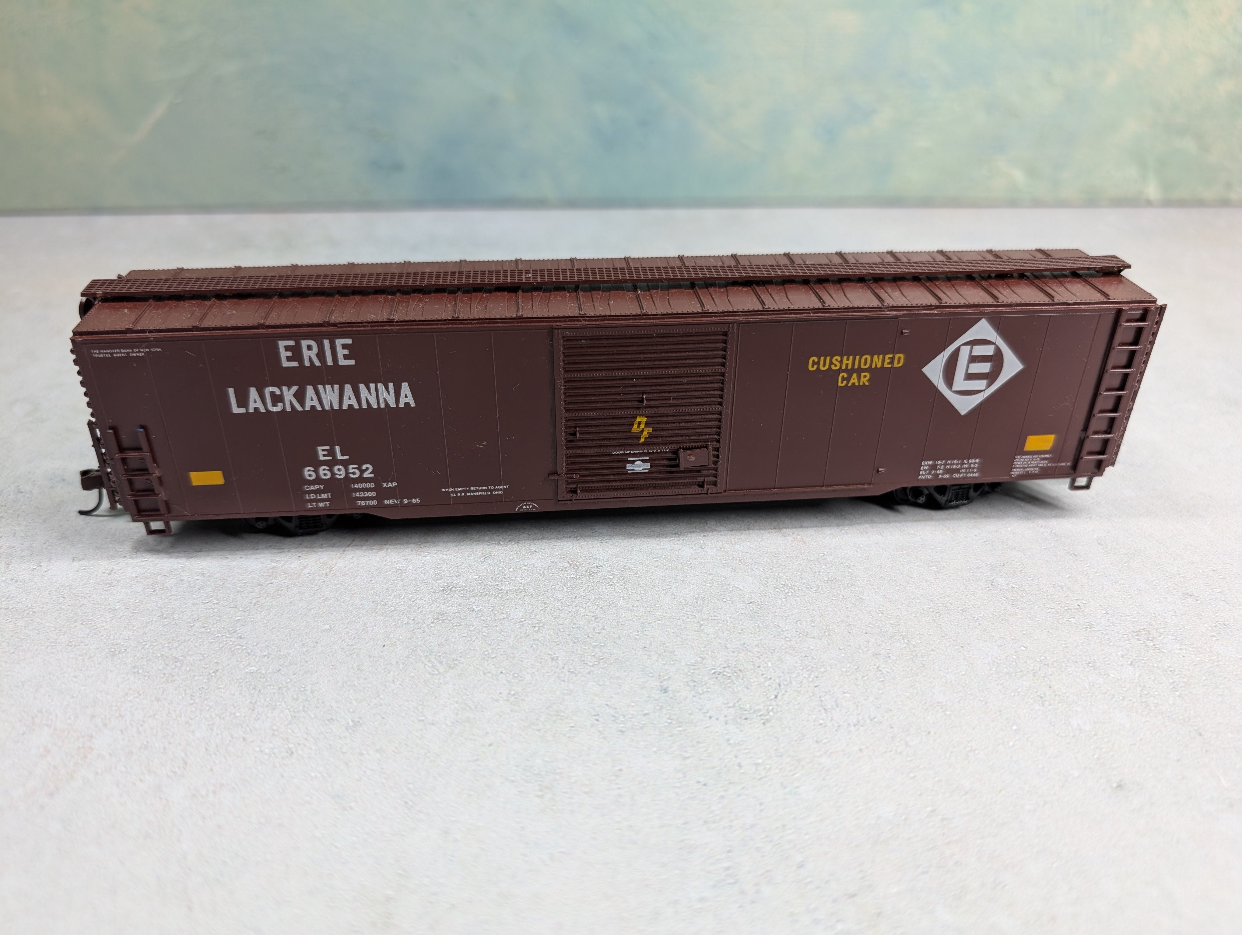 USED HO Scale 60' Box Car Erie Lackawanna EL #66952