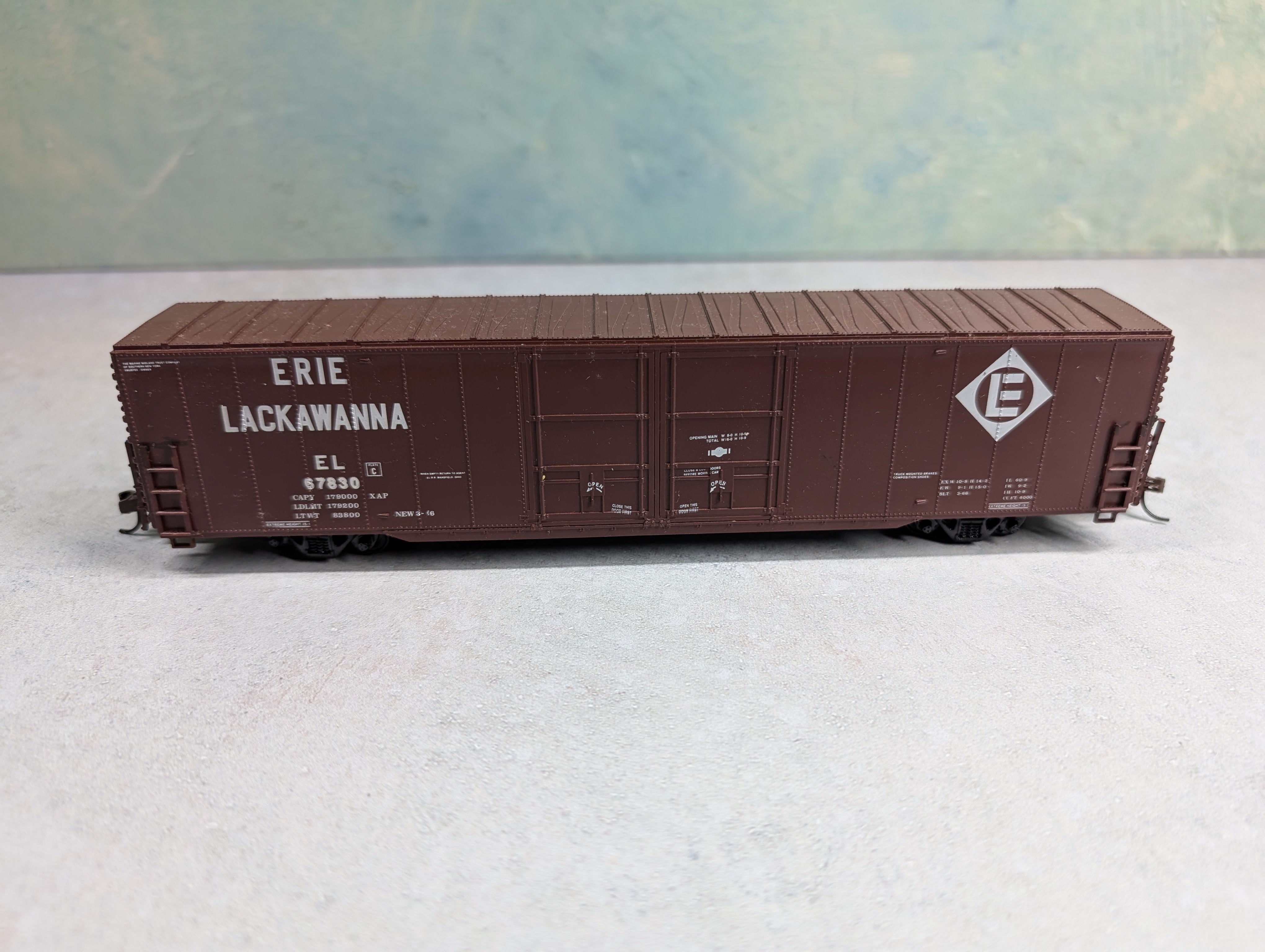 USED HO Scale 60' Box Car Erie Lackawanna EL #67830