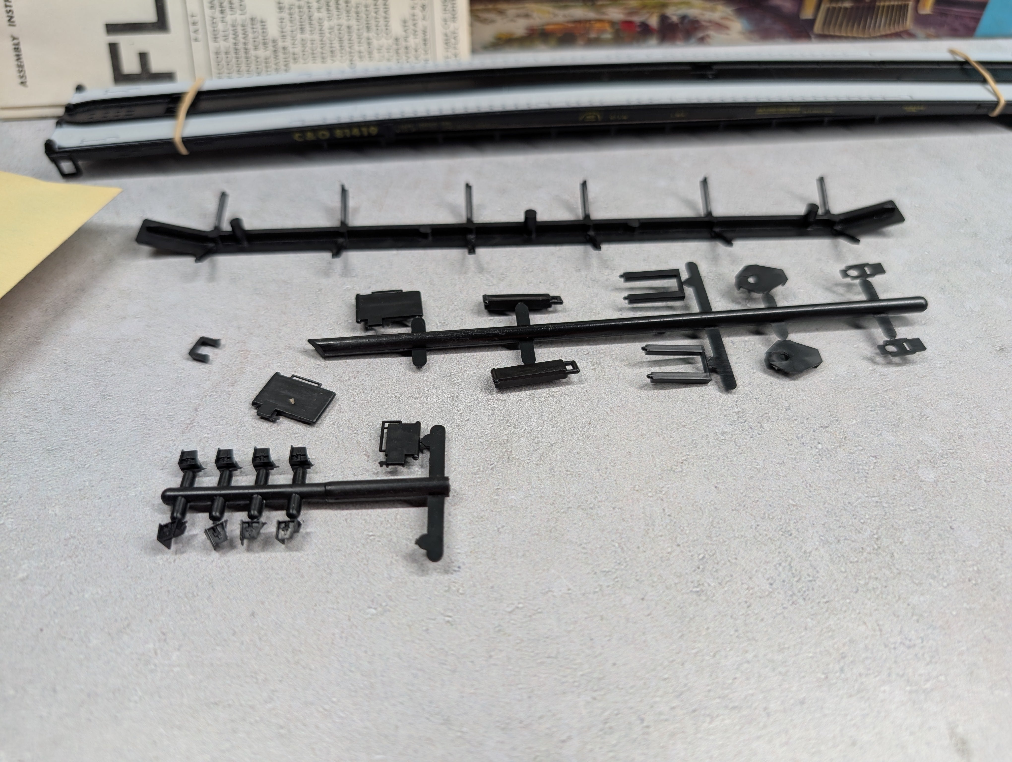 USED Athearn 2017 HO Scale 85' A/P Flat Car Chesapeake and Ohio C&O #81419 KIT